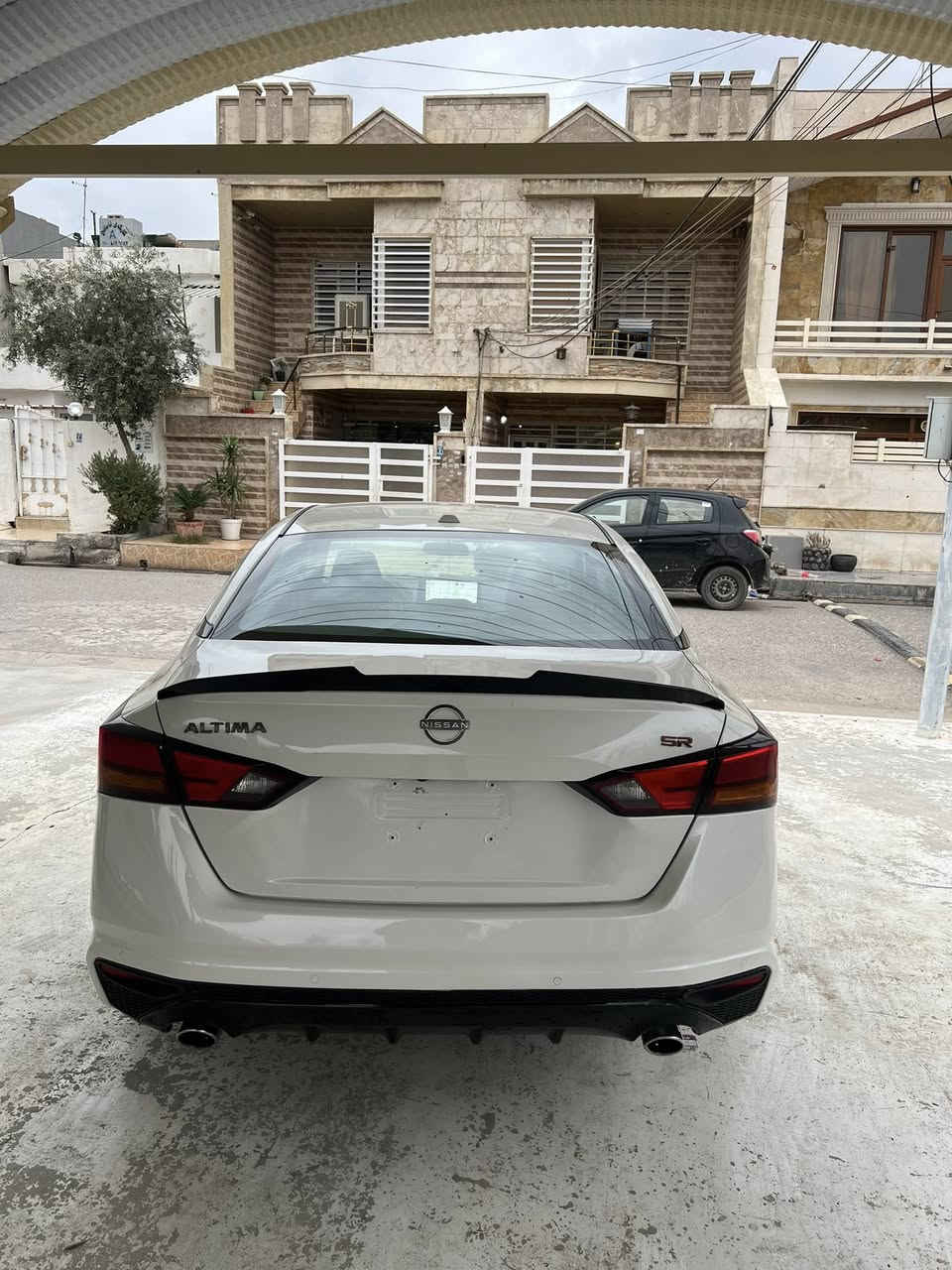Nissan altima SR Pluss 2024 
كوردي-عربي

التما 2024 SR سلايد 
بي دبل اكسل بي توربو 
مكينة ٢.٥ لتير (مرغوب)
بصمة
شغال
سلايد
كوشين هيتر 
شاشة گةورة
كار پلةي
رادار پيش و پشت و تةنيشتةكان 
رادار خةتي جادة
كوشن كارةبا 
كوشن جلد 
جةمبةكي خةفيفي پشتي هةية
تةنها صندوق صبوغة (صندوق بلادي لةگةلة توزةكي دةبتة pdr)
پيش كةپس
ارباك هيجي نةتةقية هةمووي بلادي شةريكةية✅
١٨ هةزار  كيلومتر رويشتية

هةولير-هةفالان-نزيك مطعم باب الحارة
***********(واتس)
***********

عربي———///////

نيسان التيما SR Pluss 2024
‎تو ويل بدون توربو 
حجم مكينة ٢.٥ لتير(مرغوب)
مواصفات فول SR فتحة
بصمة 
شغال
رادار
فتحة
كشن كهرباي 
كشن جلد 
كشن تدفية
بي طغة بصيط من ورا 
قبغ جنطة صبغ (بلادي موجود شوي يصير pdr)
بدون ارباك كل ارباكات شركة
بجم كبس
ماشيء سيارة 
١٨ الف كيلومتر
مكان سيارة اربيل 
قريب عن مطعم باب الحارة 

*********** (واتس)
***********
