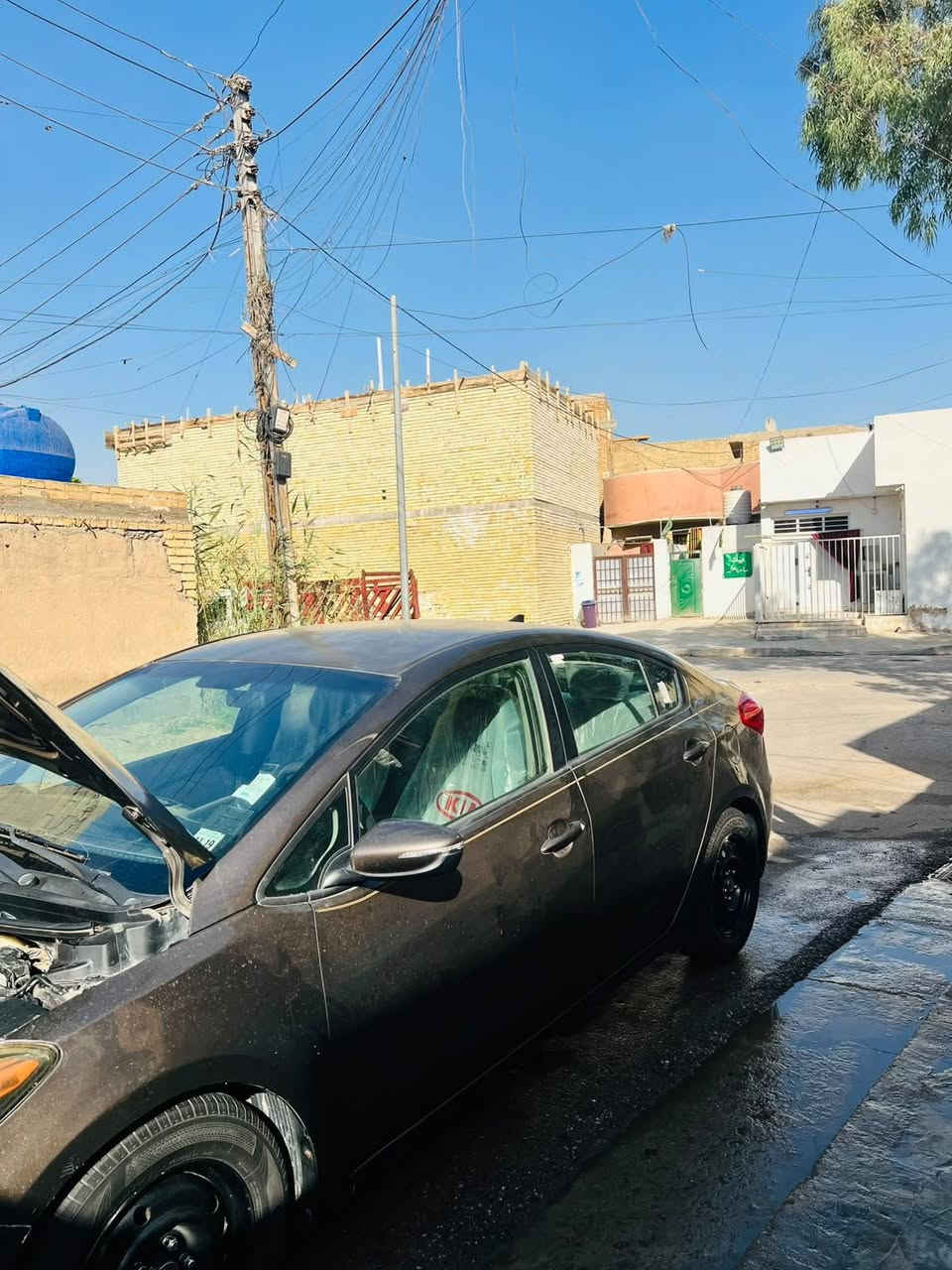 السلام عليكم
فورتي موديل ٢٠١٦امريكي حادثها 
بنيد مصبوغ  و جامغ جهة اليمنه بدايته فقط 
بدون دواخل بدون ايرباك 

كير ومحرك مكفوله 
سياره كامله من تايرات تخم جديد 
حداديه صدره جديده امامي خلفي 
 منظومة تبريد جديده 
مكاني بغداد مدينه الصدر  ( العبيدي ) 📍
السعرر 116 وبيه مجال
*********** 
او خاص
