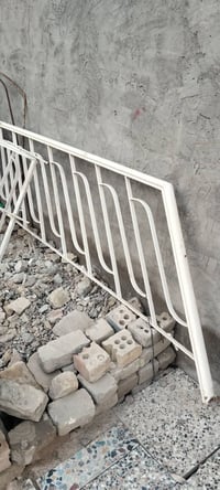 درج حديد • مصبوغ • شباك