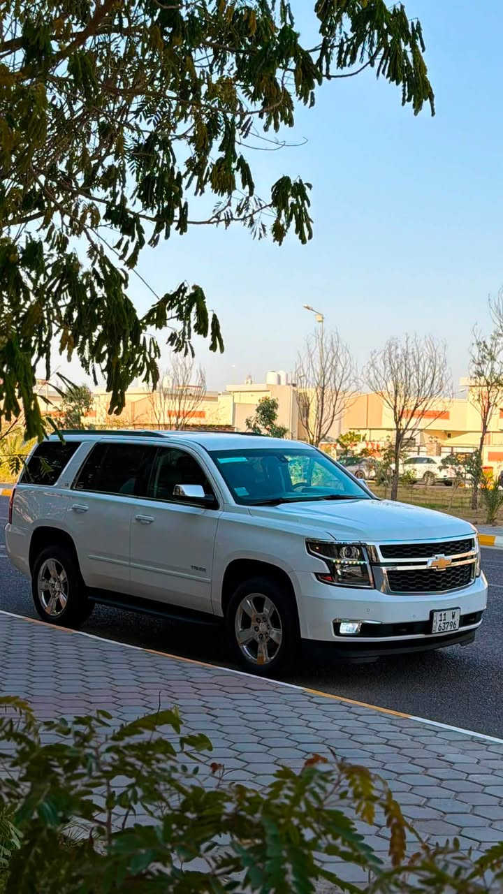السلام عليكم تاهو موديل 2017 خليجي وكاله المنصور هزه ورقم بغداد الجديد مواصفات LS كفاله ضربه وتبديل وصبغ حته الدعاميات مكينه وكير كفاله ماشيه 114 جديده السياره. 
العنوان : بصره 
رقم الموبايل:***********
