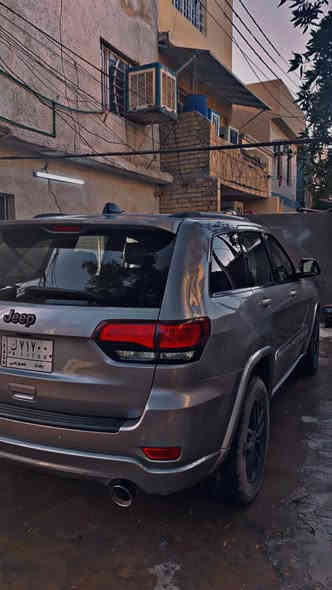 السلام عليكم 
جيب 2016   
شيروكي لمتد  فول
بيها ٥ قطع صبغ ابيعلك حزام علمود ما اتفاشل وياك   
ماشية٩٠ الف  
المواصفات فوول  :
محرك 3.6L  v6 
بانوراما فتحتين
اشاير بالمري
 ثلاث وضعيات قيادة 
ويل كب 
بصمه ابواب 
ستتم صوت رهيب مع دمام خلفي 
كشن السائق خزن ميموري
هيترات بالكشنات 
حساسات أمامية وخلفية 
توقف ذاتي عند الخطر  
لايت لد 
 كشافات لد 
قيادة ذاتيه مع كروس سرعة 
 شفتات بالستيرن مع تدفئة 
 تشغيل عن بعد 
 الصندوك شفط كهرباء
تخم تاير جديد 
جميع الكشنات كهرباء 
السعر ١٦٠٠٠ ومجال بسيط
اتصال او وتساب ***********
