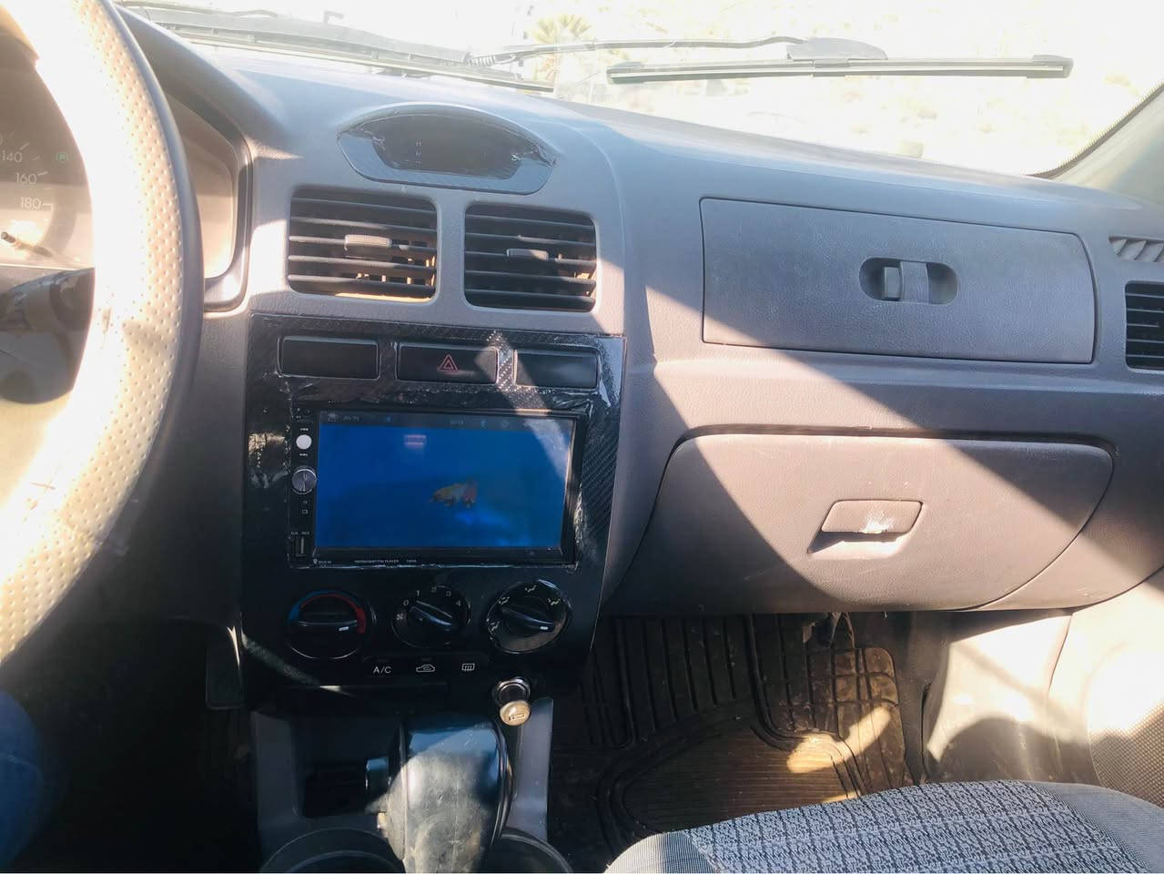 كيا ريو ٢٠٠٤ عام بغ بو جواني منفيست زور خاوينه مالي فقيره بي مصرف جهـ دهوك سعر ٢٦ مجال. وقم ت *********** واتساب دهوك, العراق
