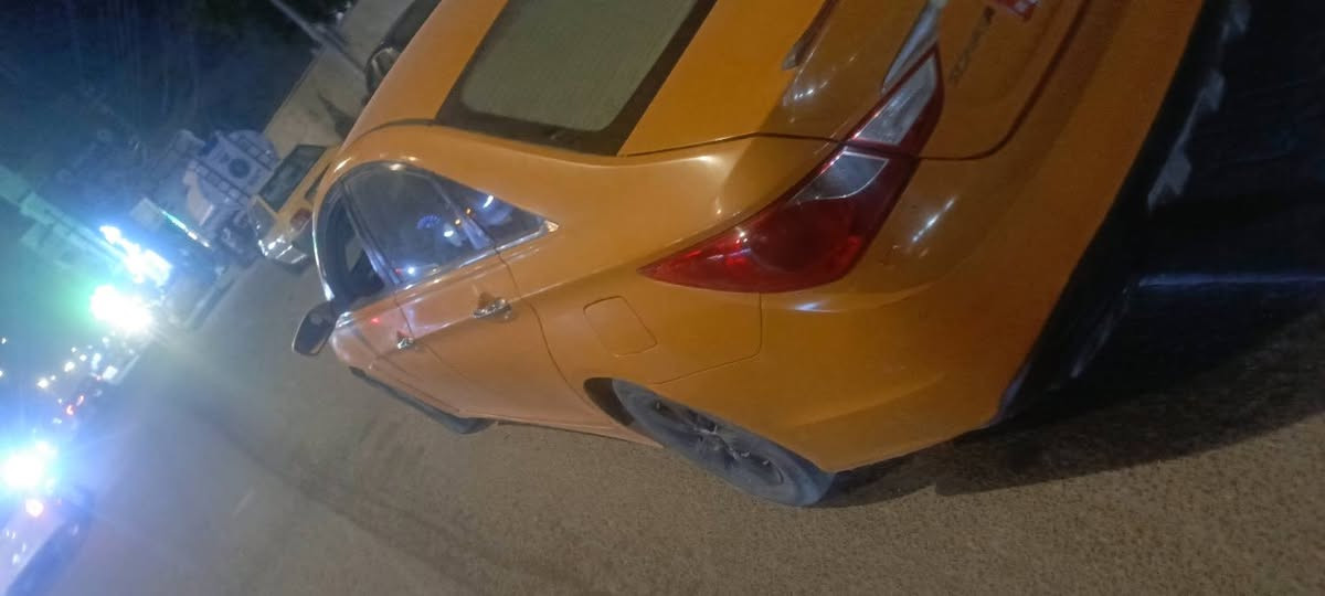 السلام عليكم سوناتا 2011 وارد كوري برتقالي بلادي البدي مكفول بي ملاحظات قليلة  محرك 2000 دوش بانزين سيارة حلوة حدادية محرك تبريد تدفئة جام شافط تحكم با المرئات مساج با الكشن  سيارة خير من الله رقم بصرة صدامي بدون دخولية   راعيهة موجود او جاهز للتحويل مصفرة هيئة وغرامات سعر 59 او بيهة مجال مكان البصرة ابي الخصيب رقم *********** ملاحظة لا تراسلني خاص مارد الرقم موجود او خابرني انا بخدمتك البصرة, العراق
