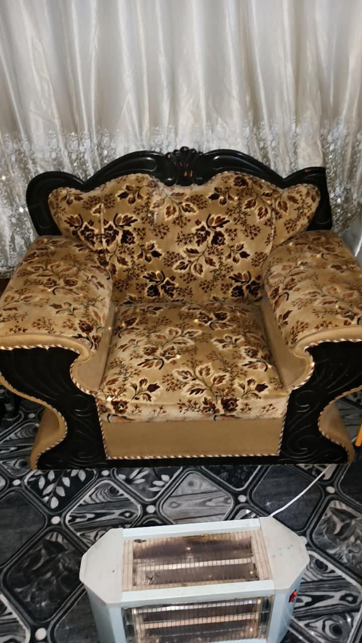 ‏تخم جديد ونظيف 10 مقاعد سعر 250 أو مجال المكان كربلاء ***********￼
