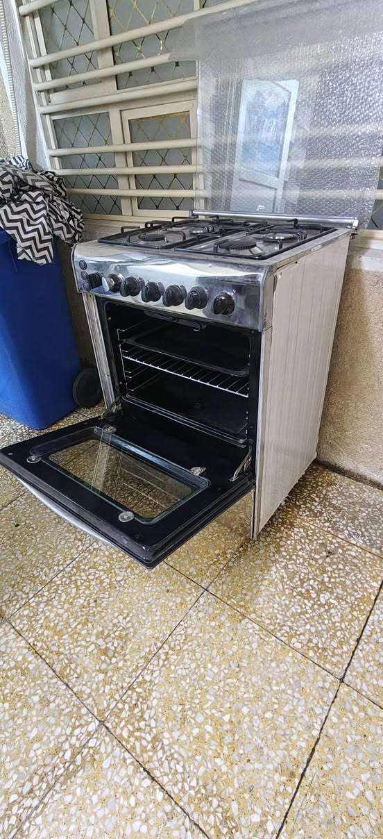 طباخ كلو باترة مصري السعر 100 بغداد الشعب الطباخ نضيف وشغال شرط الفحص ***********
