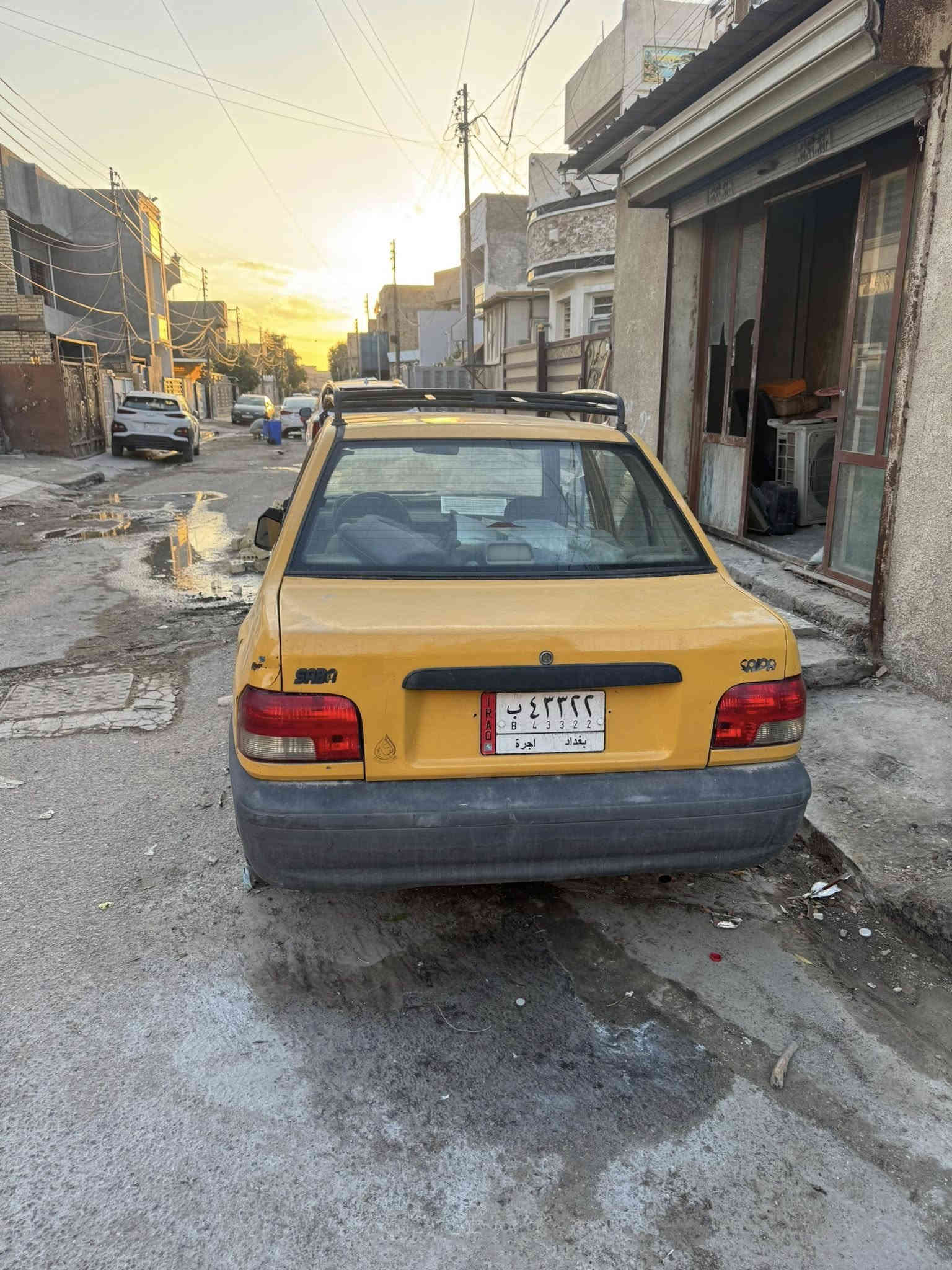 السلام عليكم 
سايبا ٢٠١١
شواصي مكفولة لا لحيم لافطر لا تصليح 
السيارة عوزها ترتيب ومكينتها شغالة بس بيها صوت 
مازدات وبكلايتات جدد 
زوج تايرات امامية 
*********** 
بغداد/شرطة الرابعة 
السيارة قفلها ١٧ ورقة جواها بدينار ماكدر ابدد
