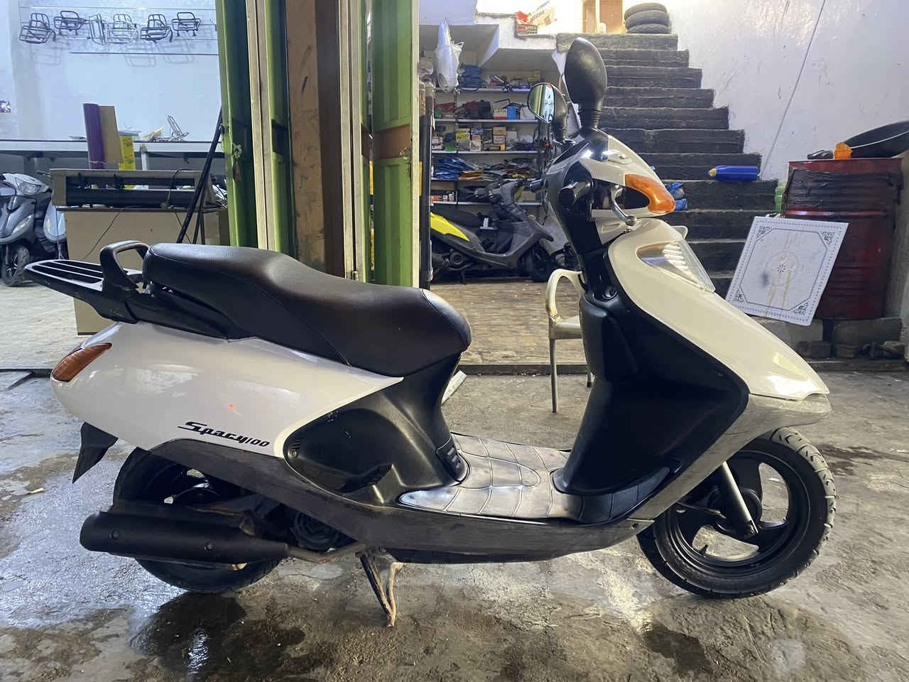 للبيع سبيسي ياباني مفتوحه دراجه نضيفه مابيه نقص كله شغال سعر ٦٠٠قفل  مكاني كوت الخطه الحسينيه للاتصال ‭٠٧٨٧ ٤٩٥ ٨٤٧٧‬
