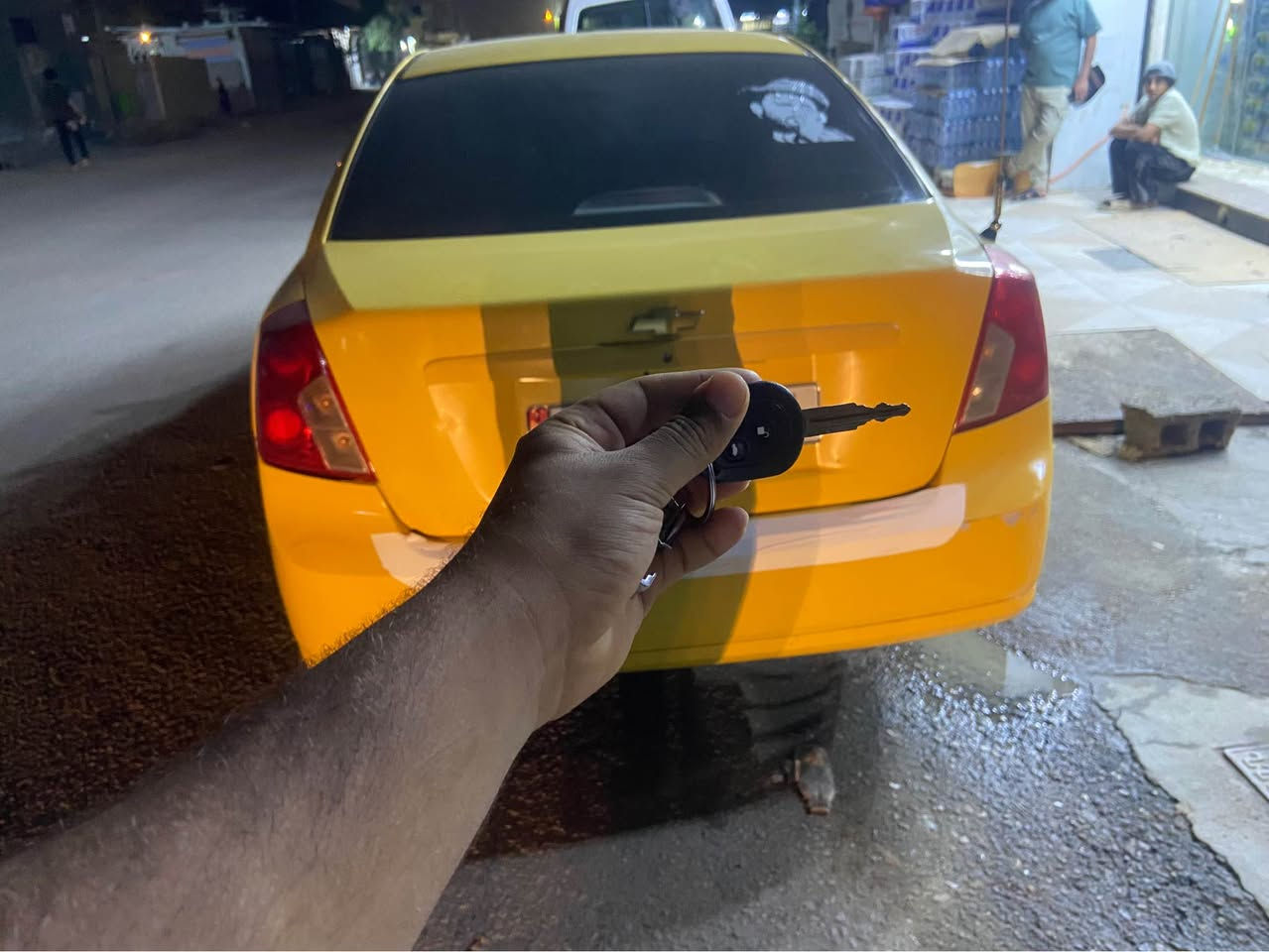 سلام عليكم اوبتره أدوات أدوات أدوات بدون كصه بيهه ضربه خفيفه بل جاملغ لخلفي كهربائيات كلهه شغاله تبريد لايت تخم تاير 
شغل وطلع 
سعر 38بيهه مجال قليل 
*********** البصرة, العراق
