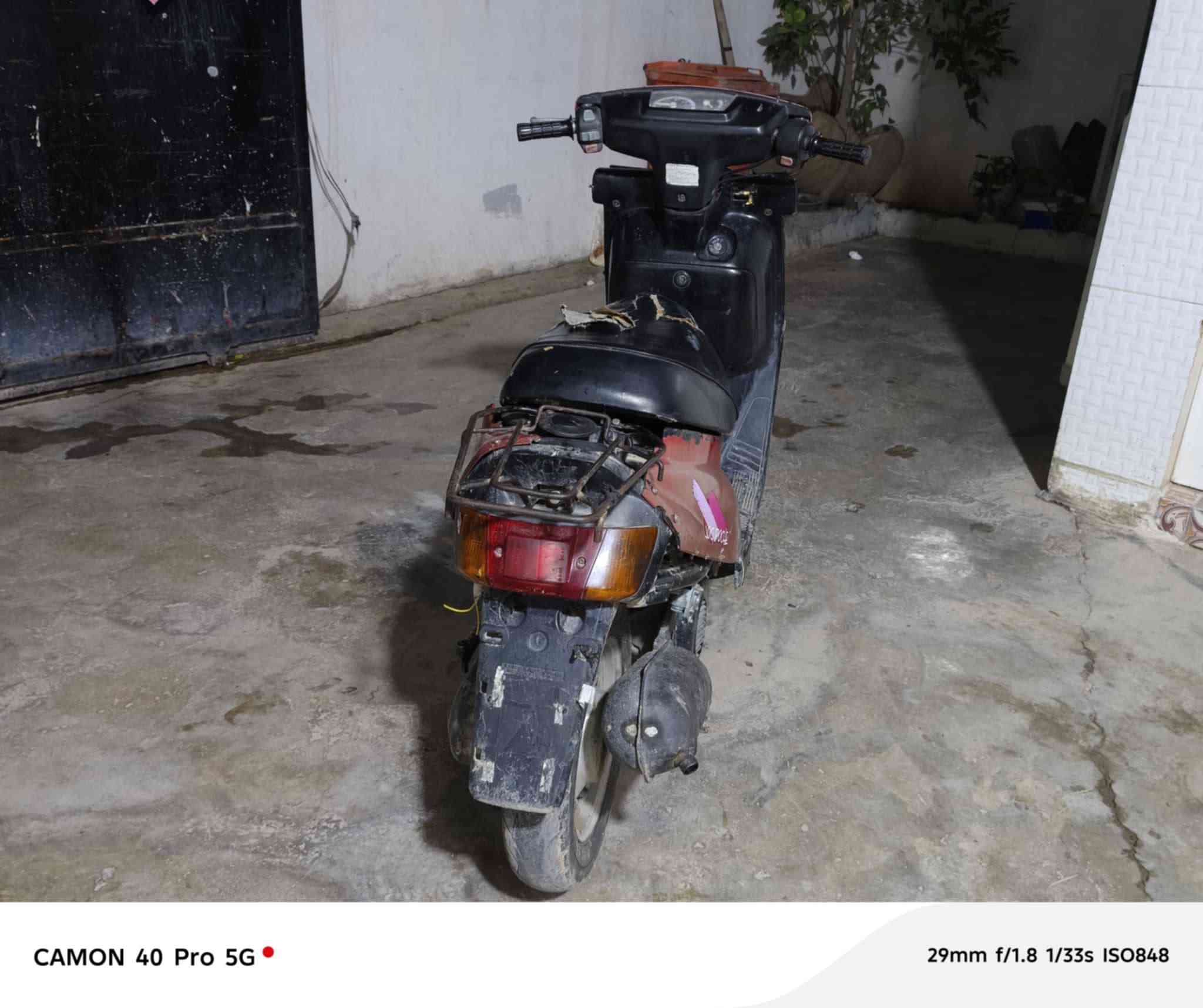 سلام عليكم دراجه يامهاء للبيع مابيهاءكلشي باتريات جديد سلف سعر 275وبي مجال شراي يخابر رقم ***********
