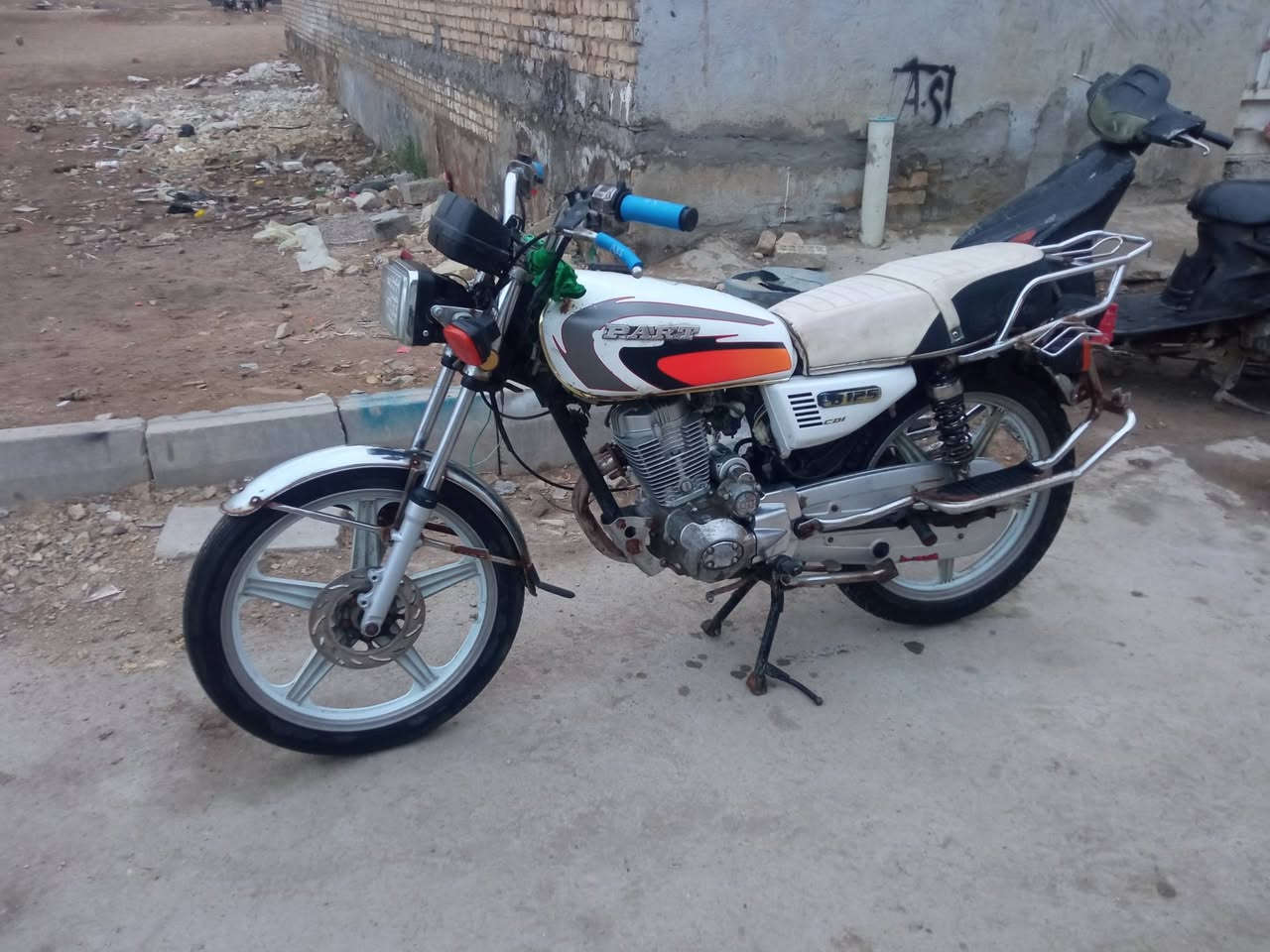 19وراق صولي دراجه حلوه مال جناي شغال سلف هندر كهرباء سعر 600شراي يتصل ***********
