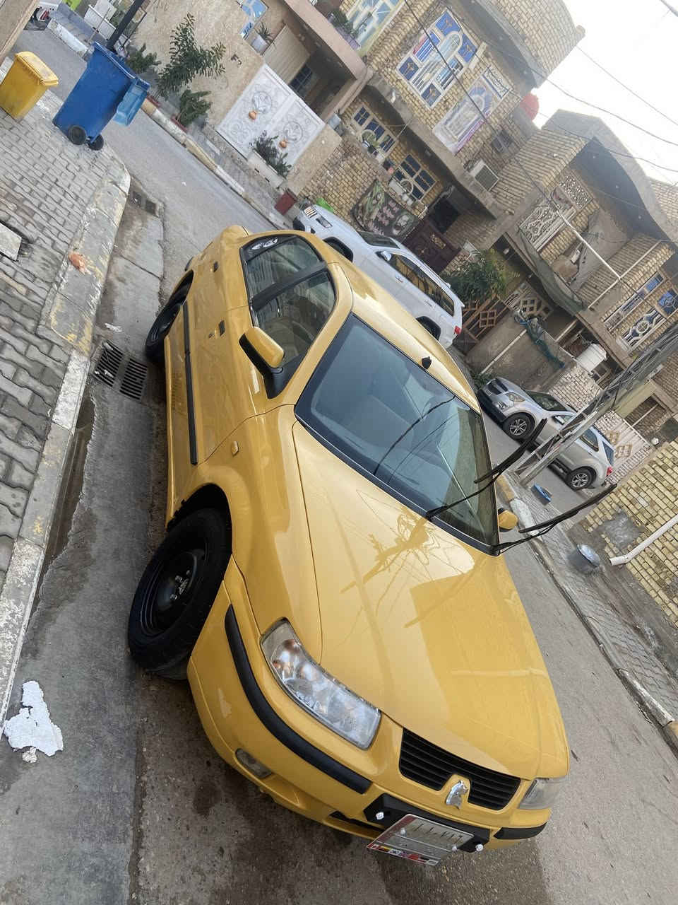 سمند ٢٠١٠ ناطق سياره مكفوله من الحادث فقط مصبوغه جماليه سنوياة لل٢٧ ومصفره هيأه وغرامات. حداديه امامي وخلفي جديده كيره خير من الله والمكينه بيه بدايه خيط بخار 
وسعره ٣٠ وبيه مجال قليل جدن والمو شراي رجاءن لا يتصل
مكاني الكوت 
***********
