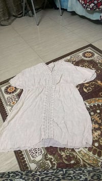 ملابس • توصيل • للبيع