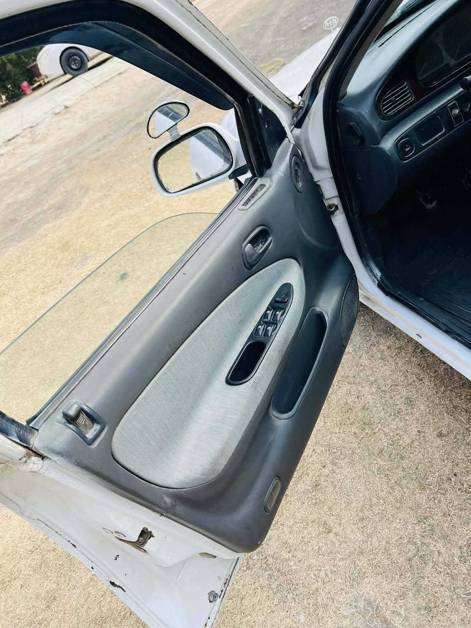 السلام عليكم كيا سيفيا للبيع موديل 95 رقم بغداد مسكر سياره جاهزه  صدر طائرات تبريد 37 وبيها مجال بابل جبله ***********
