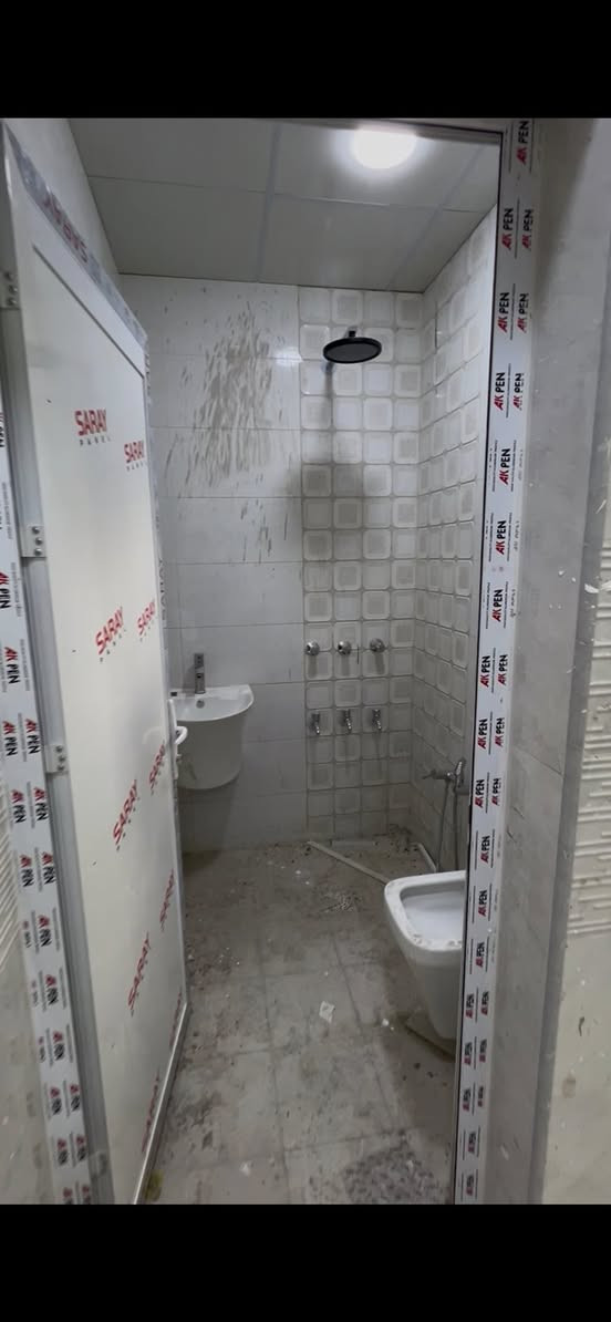 � مناسب للعائلة وراحة من أول يوم

📍موقع مميز وسط منطقة الدورة 
     شارع مول الكوخ قرب محكمة الدورة 

🏠بيت للبيع بسعر مناسب جدا

  🚸 
1_خدمات المنطقة /ماء كهرباء تبليط 
2_ يبعد اقل من 5 دقائق عن مستشفى الدورة 
    

▪️ طابقين

▪️ مساحة50 متر -واجهه 6.25 -نزال8 متر

▪️ غرف نوم 2+ صالة

▪️استقبال

▪️ مطبخ عملي

▪️ حمّامين

▪️ منور وإنارة مرتبة

▪️ تشطيب نظيف

📑 السند: طابو زراعي (25)
      تنزال شركة و اقرار محكمة 

📍 الموقع: بغداد /الدورة /شارع مول الكوخ / قرب محكمة الدورة [شارع الزهور ]

ملاحضة [البيت قيد الإنشاء يتم تسليم مفتاح كلشي مجهز بل الكامل ]

📞 للاستفسار والمعاينة:

***********

📲 اتصال / واتساب
