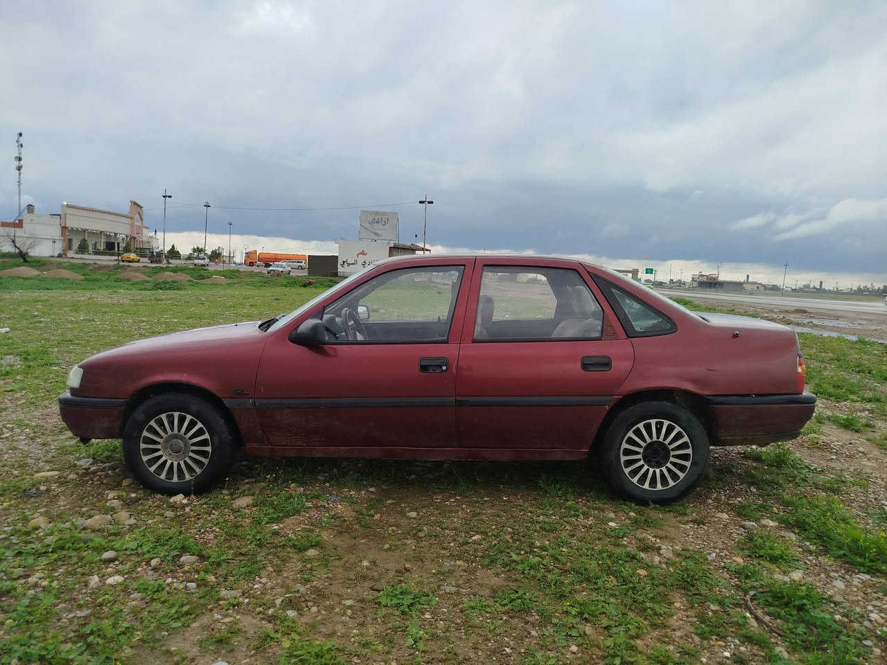 اسلام عليكم للبيع اوبل فيكترا محرك حجم 18 شراي انتصل ***********
