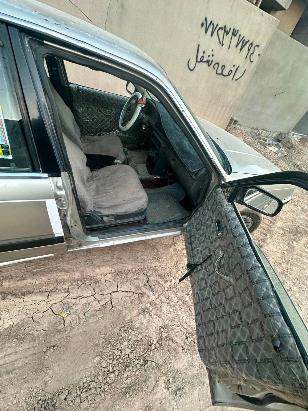 مازده 1990  626محرك 8 بخ فول اقتصادي  سنويه مجدده ل 2031 بسمي شرط التحويل والغرامات  مقدمه بيها بطاقه بانزين يرادلها ترتيبات بصيطه رايدها 33 وبيها مجال مكاني كركوك.***********