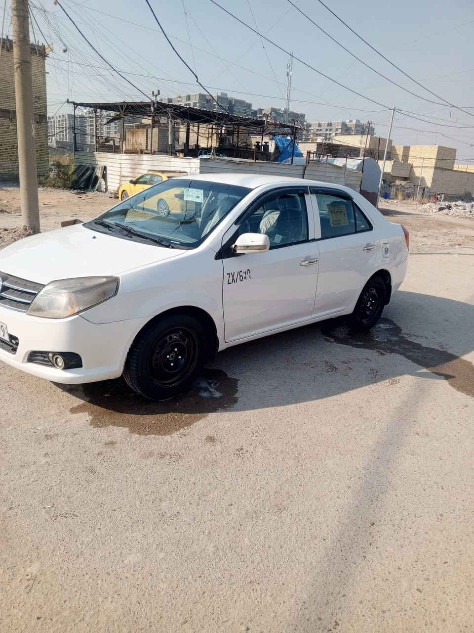 لسلام عليكم جيلي موديل 2012ماشيه 43الف مكفوله مكفوله كفاله عامه كير محرك كشر كهربيات صدر امامي خلفي تتفه تبريد تخم تاير بسمي سياره مذكورات كلهن مكفولات رجاء اخوي ما يشتري لا يكسر بحلال عالم سياره هزه جديده وسنويه جديدة رقم بغداد السعر 53وشراي سهله إن شاء الله بي خير ويدلل العنوان بغداد البياع رقم ***********
