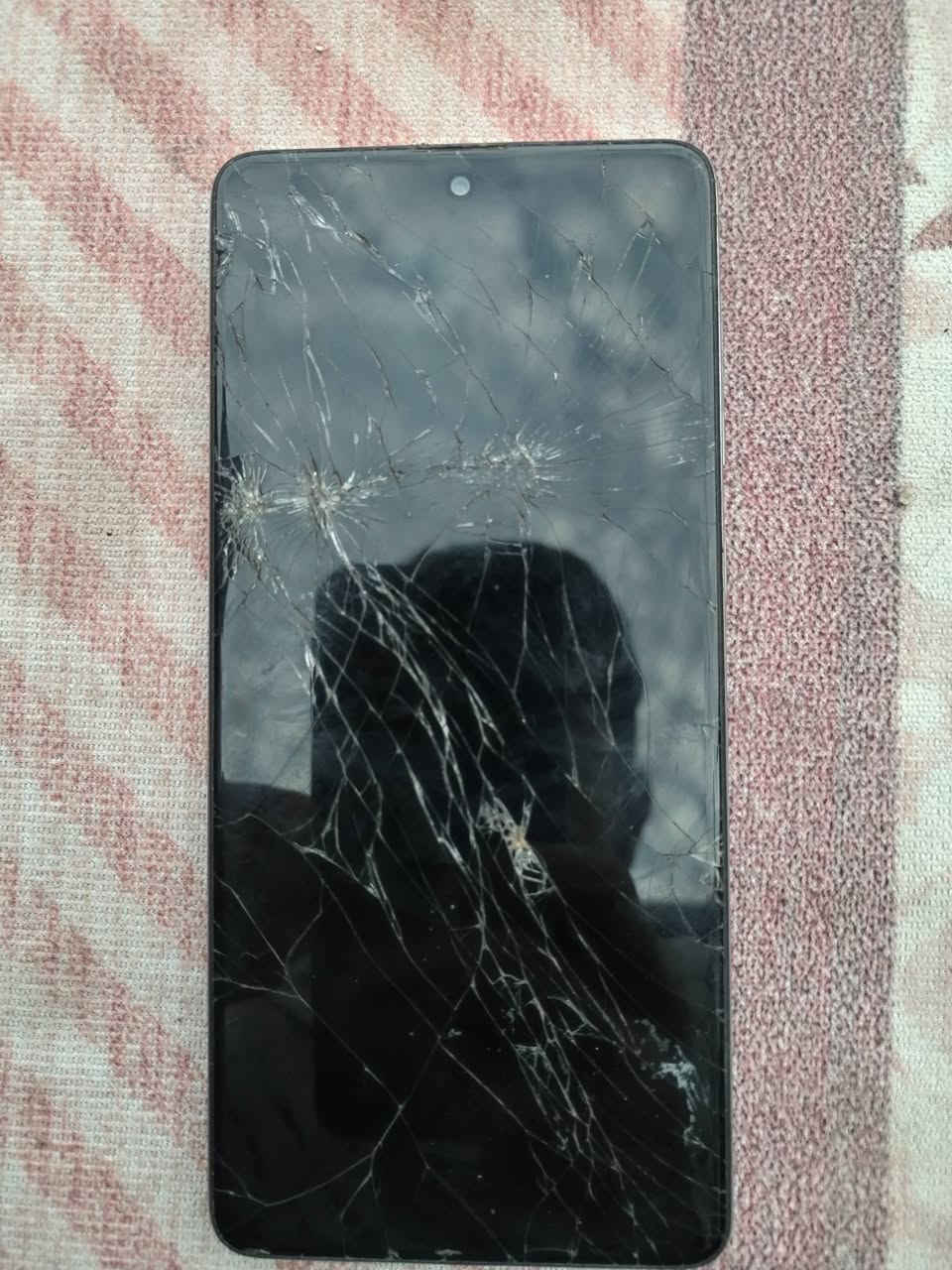 السلام عليكم A71 جهاز وكع من عندي ونكسر شاشه مالته ذاكرته 128  جهاز فول بصمه بشاشه وبل وجه ما عندي مكانيه اصلحه سعر 45  وبي مجال مكاني بغداد مدينة الصدر ***********
