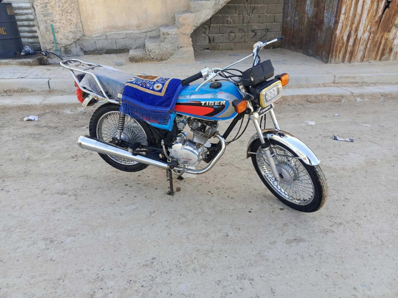 سلام عليكم دراجة تايگر اربعة گير للبيع موديل 2021 سعر 450وبيهة مجال مكان بغداد النهروان *********** هاذة رقمي اوراق موجودة
