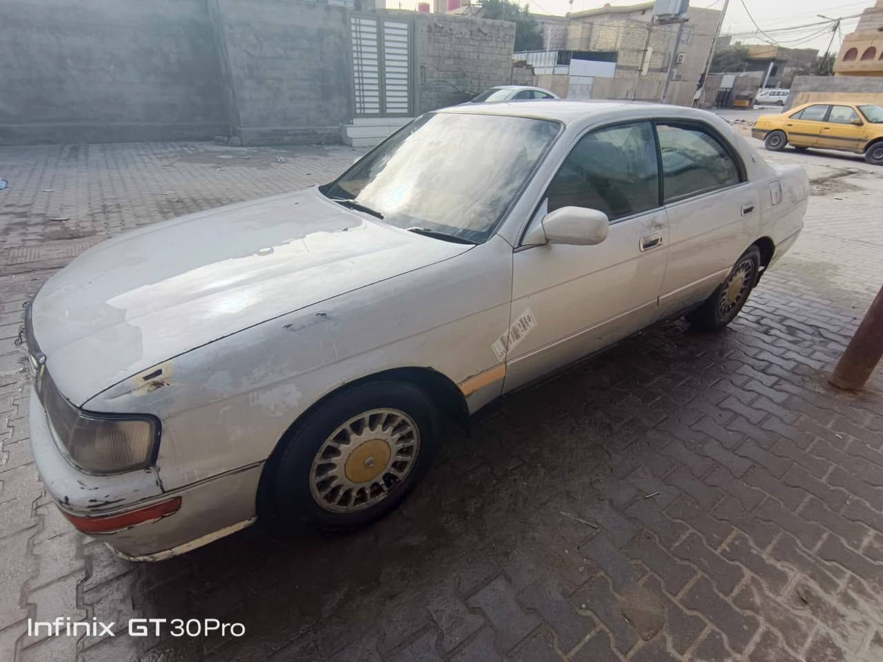 سياره. بطه.  موديل 93 اصوالي بسمي. بصره سياره كامله ما ناقصه حاجه. سعر. 37.  رقم تلفون. ***********
