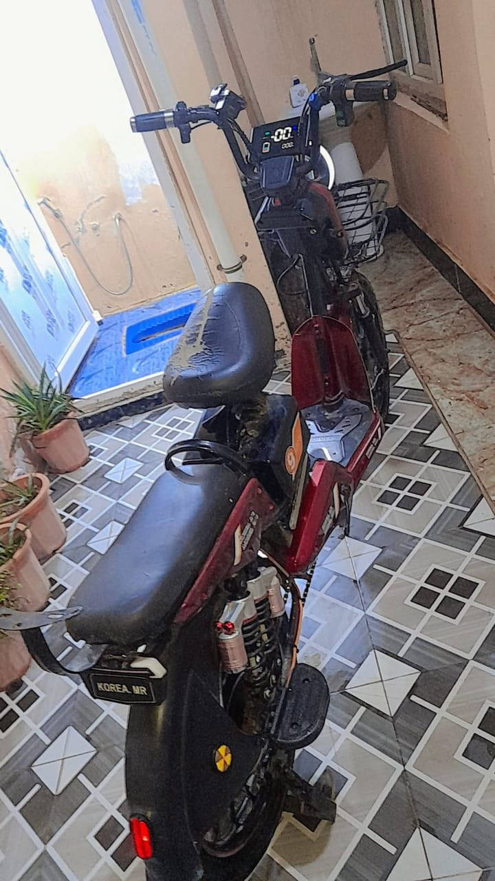 سلام عليكم باسكل شحن للبيع إلباسكل مكفول من كل شي بطاريات نضيفات كل شي شغال ما بي اي عطل السعر ٣٠٠ وبي مجال الرقم ***********
