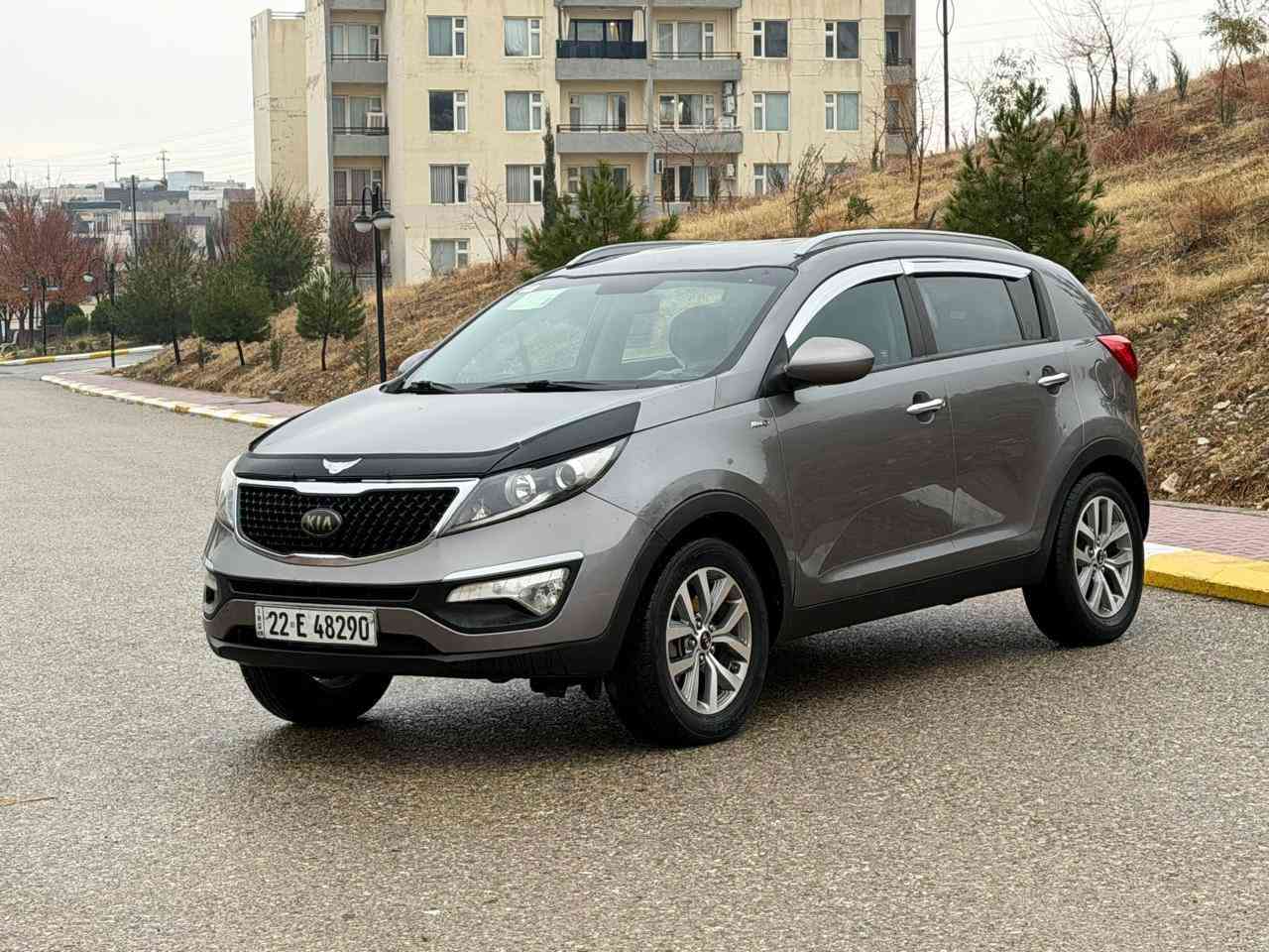 سلام عليكم
من رخصه الادمن
كيا سبورتج 2016
مواصفات سياره:
فول تحكم ستيرين
شاشه كبيره
كامره خلفيه 
5ويل كب
لايتات +بك لايت LED
فور ويل
كير ومكينه مكفولات
حداديه امامي خلفي جديد
تخم تايرات جديد
منظومه تبريد جديد
ماشيه 135الف 
يدادات نيكل 
ويل كب كروم
كشاف امامي
ABS نظام ايكو 
قياده ذاتيه
 صبغ بنيد وجاملغ
تكمه جلاتين اثر جراد
ارقام سنويه كله جديد
سعر سياره126$وبيهه مجال بسيط
عنوان سياره :بغداد شرطه الخامسه 
رقم الهاتف :***********
