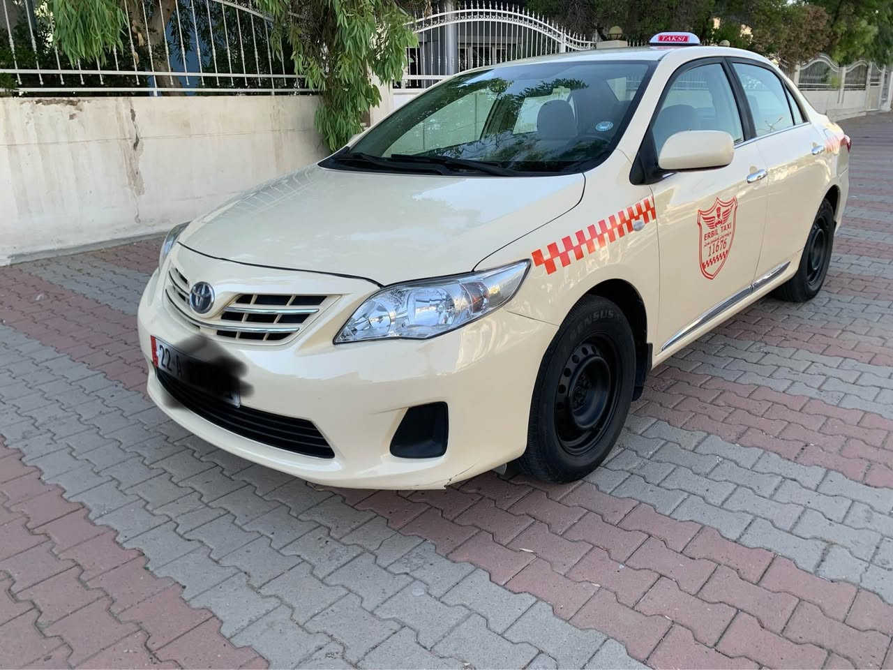 تويتا بيكاشو بيلاد تاكسى كوردستان
موديل ٢٠١٣
يةك پارچةى بوياغة
گير و مةكينةو تةبريد و تةقة و رةقة بةشةرت
سنوى رقم ژينگة هةمووى نوية تا ٢٠٢٨
سئ شوينى ساردة
نرخى ١٣٥$ 
شوين هةولير 
رقم موبايل
***********
*********** أربيل, العراق
