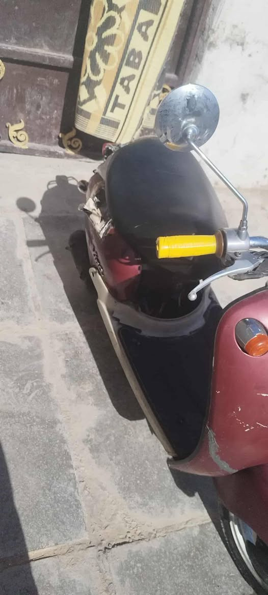 سلام عليكم دراجه 60للبيع دراجه امشي بيه وطفت بدلت كابريتر وبلك وماشتغلت ماعرف شنو عطله بيه ورقه وحده السعر 100متواجد خاص


**إذا كنت صاحب هذا الإعلان وتريد حذفه لأي سبب، رجاءا أرسل رسالة إلى الدعم الفني**