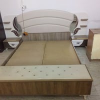 غرفة نوم ملكي • معرض سالم نجار • كركوك