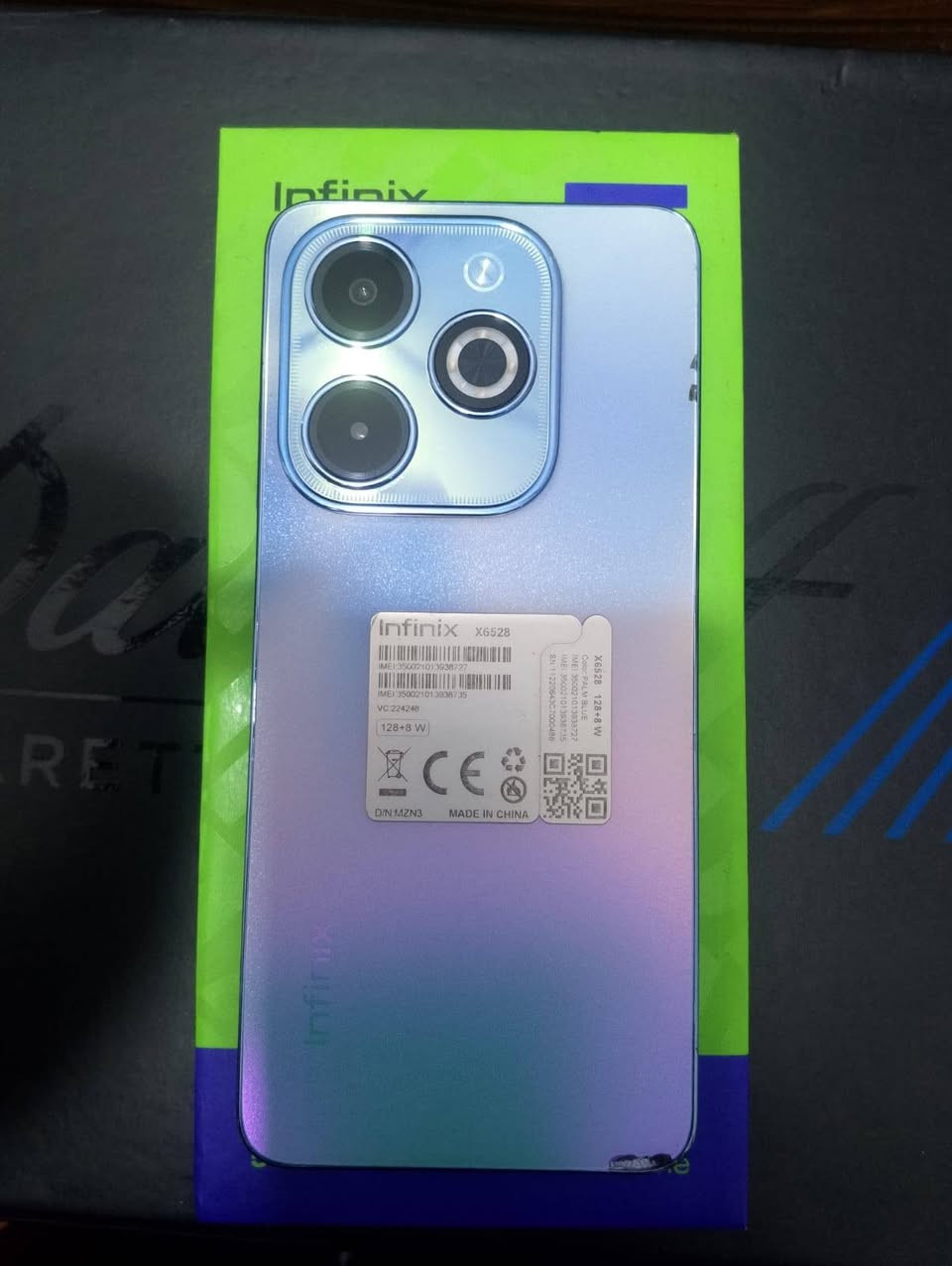 السلام عليكم شباب موبايل للبيع انفينكس هوت 40 اي جهاز نظيف سعره 75 وبي مجال شيء قليل ذاكره 128 عشوائيه 8 كامل ملحقات مكان بغداد المعامل شراي يجي خاص


**إذا كنت صاحب هذا الإعلان وتريد حذفه لأي سبب، رجاءا أرسل رسالة إلى الدعم الفني**