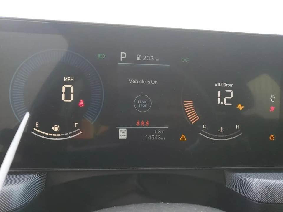 *هونـداي سوناتــا موديـ2024ـل*
*السعر163$مصلح واصل للميناء*
ترهم حره ترهم شهداء
***********اخذله صوره وتعال واتساب خاص 
حجز مفتوح
