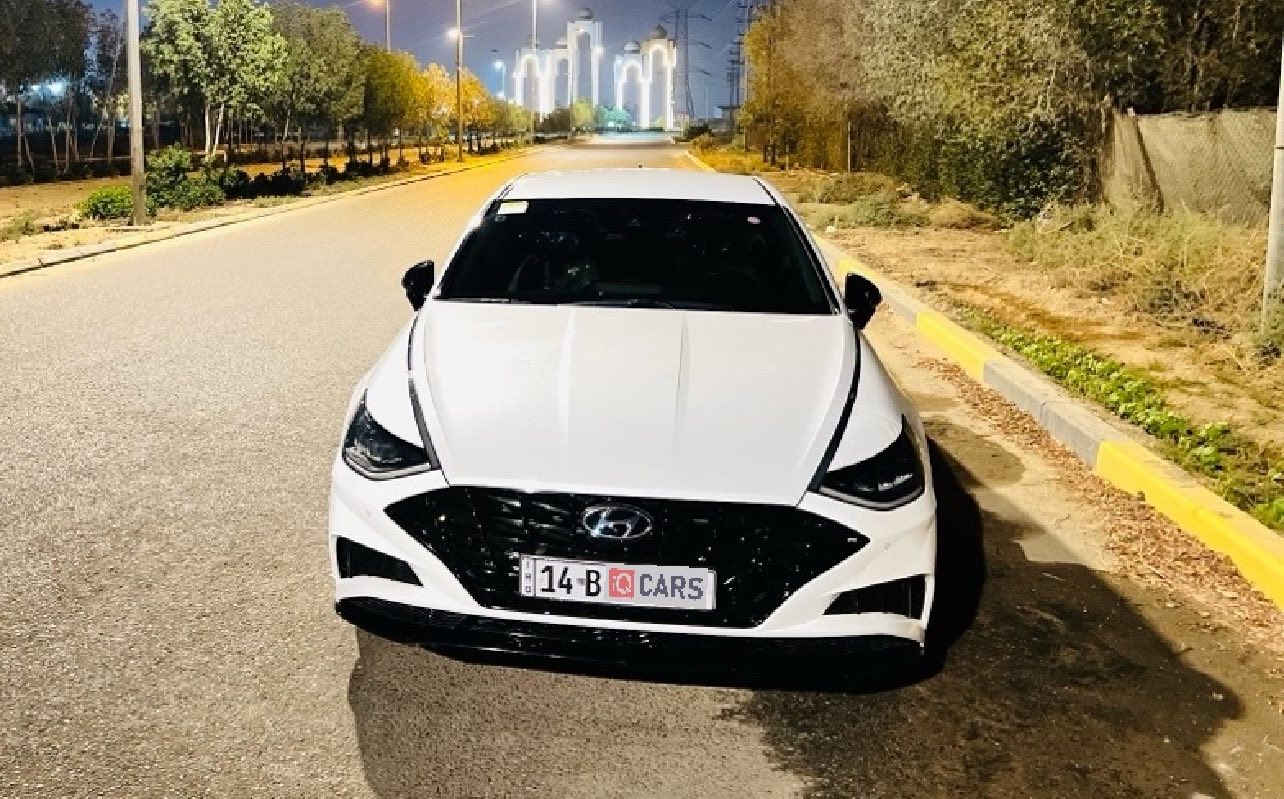 سلام عليكم 
سياره سوناتا للبيع وارد كوري مديل 2023 فول موصفات 1/1عده بانوراما رقم بصره كفاله عامه من ضرب وصبغ وبارد ماشيه 100الف 
مكان السياره البصره 
اي استفسار على الرقم 
***********
