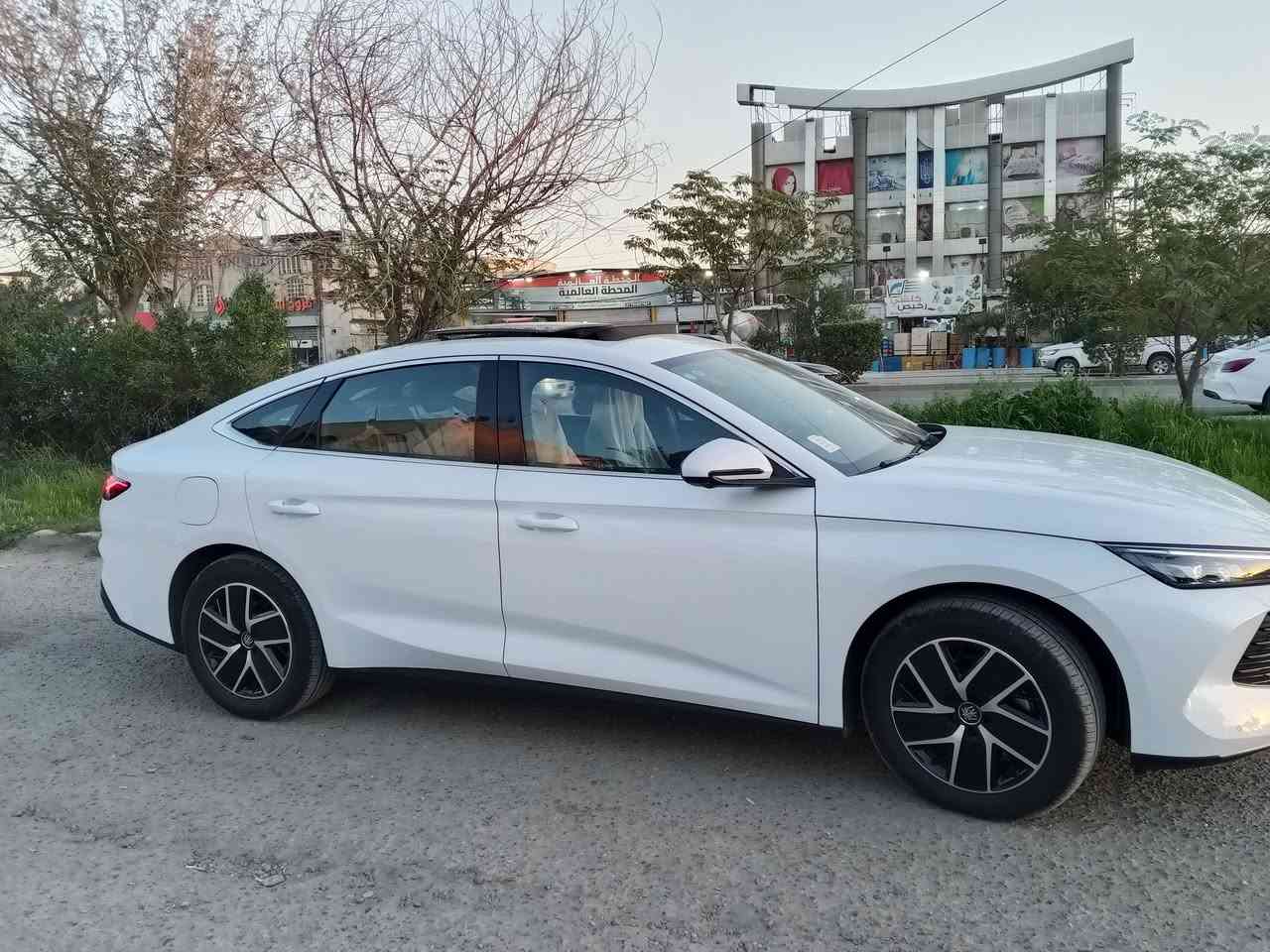 السلام عليكم بي واي دي كنيل للبيع فول مواصفات موديل 2024باسمي تحويل مباشر شراي يتصل *********** اعلى فئة مكان بغداد البياع
