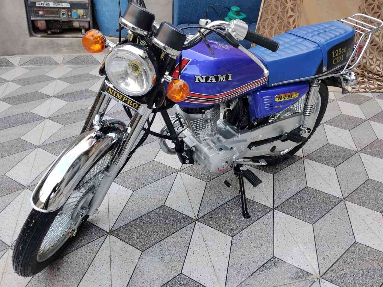 عليكم شباب نامه بروح 2025 بعدها زيرو من الوكيل للبيت فقط سبب البيع ابو مراضي ع درجه  سعر ٨٥٠ وبيهاا مجال المو شراي لا يكسر بحلال العالم صاحب دراجه ***********
