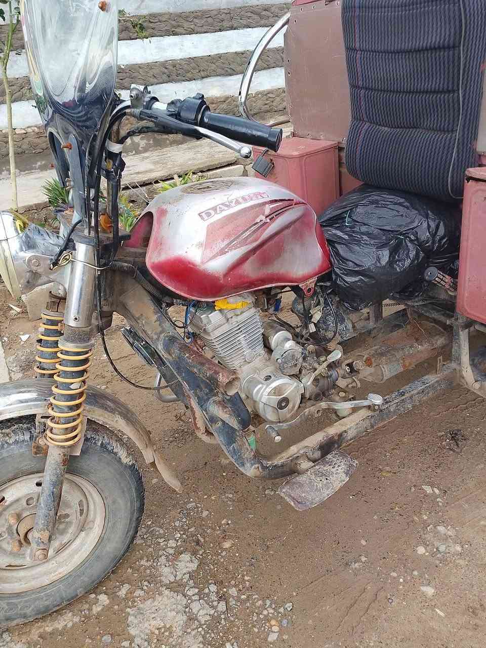 ستوته دايوان للبيع السعر 650
وبيها مجال مكاني هبهب ***********
