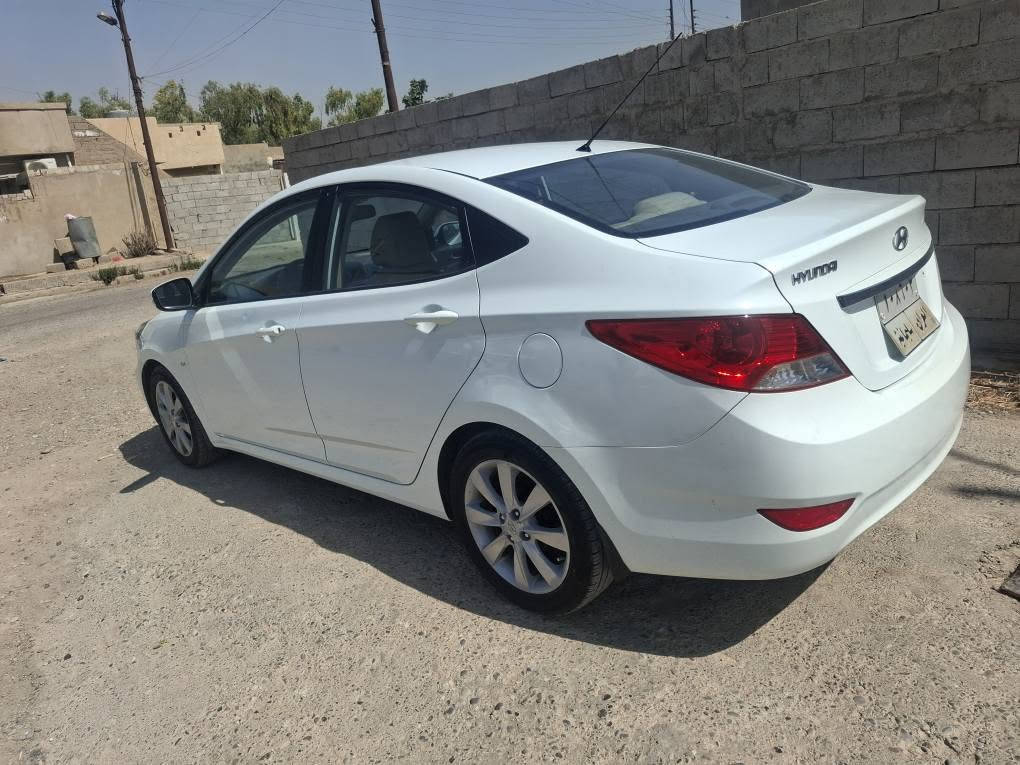 اكسنت موديل 2012
بدون صبغ 
بدون ضرر
سنوي باقي 4شهر
بطاقة بنزين موجود
سياره ماشي 97الف كلش جديد
كيرمحرك كلشي بيلادي 
سياره فول مواصفات ماعده سلايت 
سعر105بي مجال 
*********** كركوك, العراق
