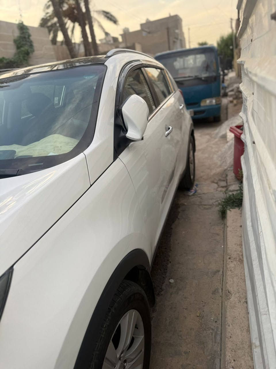 كيه سبورتج 2011 خليجي مكينه 2000 دوش فول ماعده البصمه كفاله عامه بيه سونار ماشيه 140 الف مكينه كير تبريد حداديه جاهزه السياره سنويه 28 بسمي  مكلف بلنشر اتصل وتدلل مكاني بغداد البياع  السعر 140 وبيه مجال قليل  ***********
