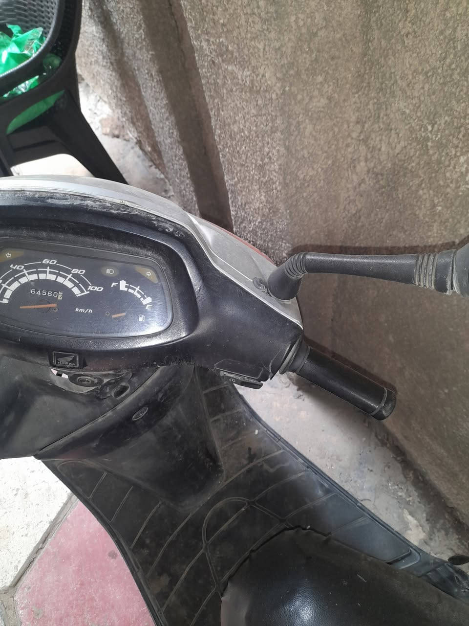 دراجه سبيسي ياباني الويل الخلفي يفتربصعوبه اثرضربه ونكسريده مال البريك اليمنه وتركناه بس شغاله ٤٥٠بغدادطالبيه


**إذا كنت صاحب هذا الإعلان وتريد حذفه لأي سبب، رجاءا أرسل رسالة إلى الدعم الفني**