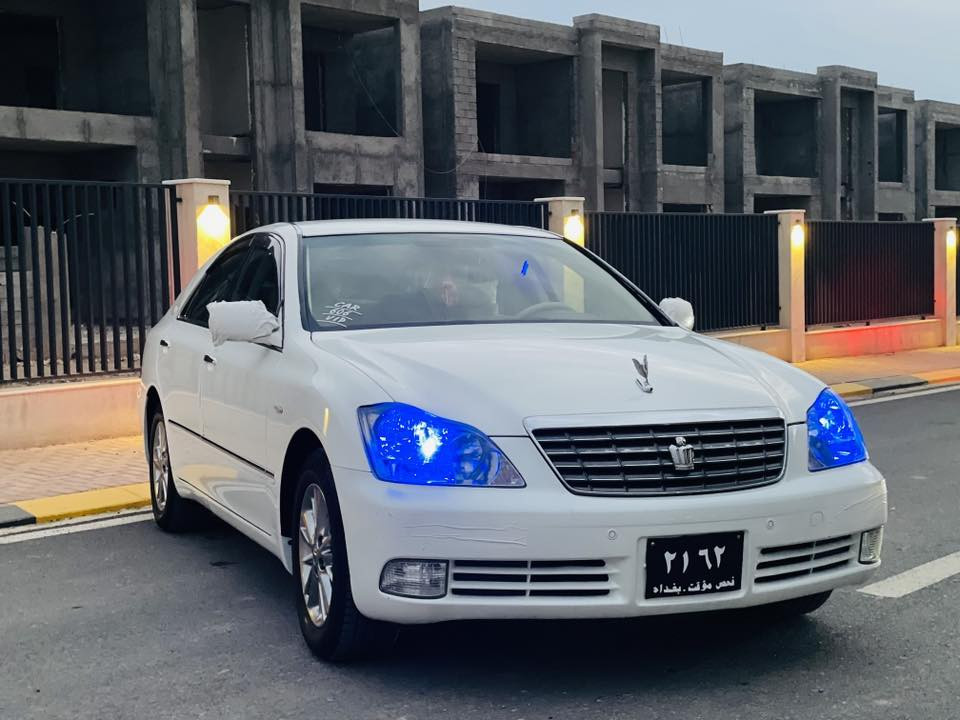 سڵاوی خواتان لێبیت 
شاهانە موس موس
2007👑
ساج مەلەکی🧿
٣دوگمە 
گەورە بە بچوک ئاڵتونی بازار 
سفری شەریکە هەمو گیانی لەسەر دەقی شەریکەیە 
دەشتو ناوی شوشە 
لایت ناوچەی کوێر 
پەردە 
حاسەی پێشو دوا 
شاشەو کامیرا 
تەبرید ساردو گەرم بەشەرت 
بریکی بەستراوە 
جامی پێشو دوا هەڵگیراوە 
ڕۆنی گۆڕاوە 
یەک دینار مەسروفی نیە 
تەقەو ڕەقەی نیە زۆر توندوتۆڵە
چوار تایەی لۆکی شەریکە 
ناوەکەشی سفری شەریکەیە ئەو خامانە لەبەر ئەوەی پیش نەبی لێی دراوە
سعری ٧٢ 
***********
