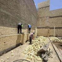 يتوفر   مواد بناء   بناء بيوت حسب الطلب   الموافقات علينا   كلشي يخص ا...
