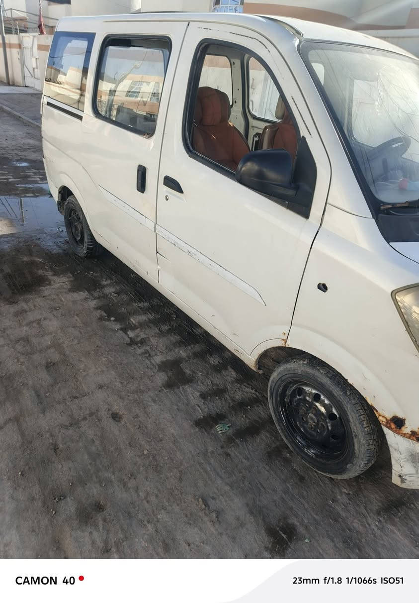 أن 200 جاهزه كير محرك جديد كشر مكفول 2010 سعر 15 $رقم  محمول ***********
