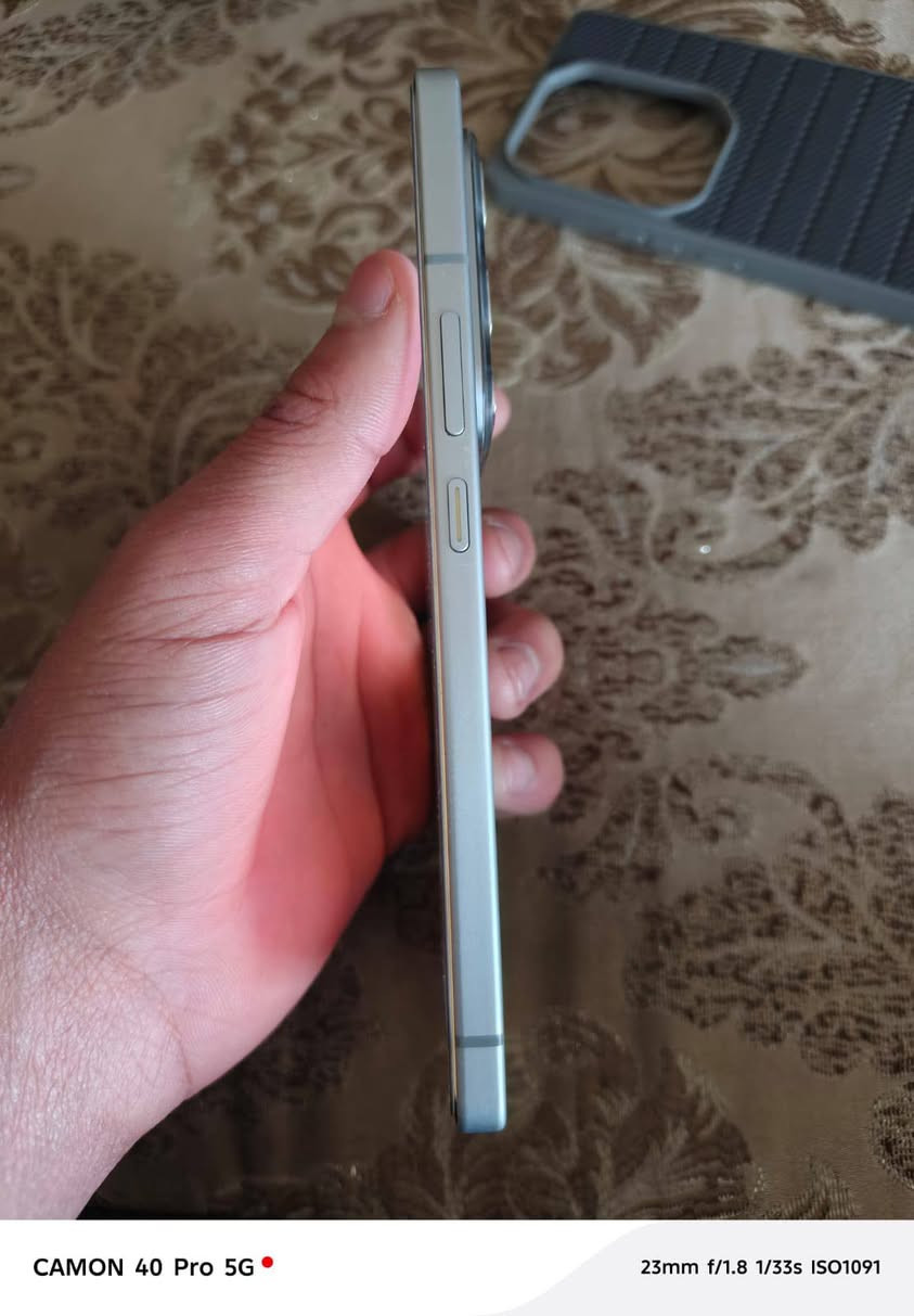 سلام عليكم نوت 50 برو عشوائية 8 ذاكرة 256 جهاز نضيف بس بي فطر واحد بشاشه بدون ملحقات فقط لزكه وكفر هديه مكاني بغداد جسر ديالى القديم رقمي ***********
