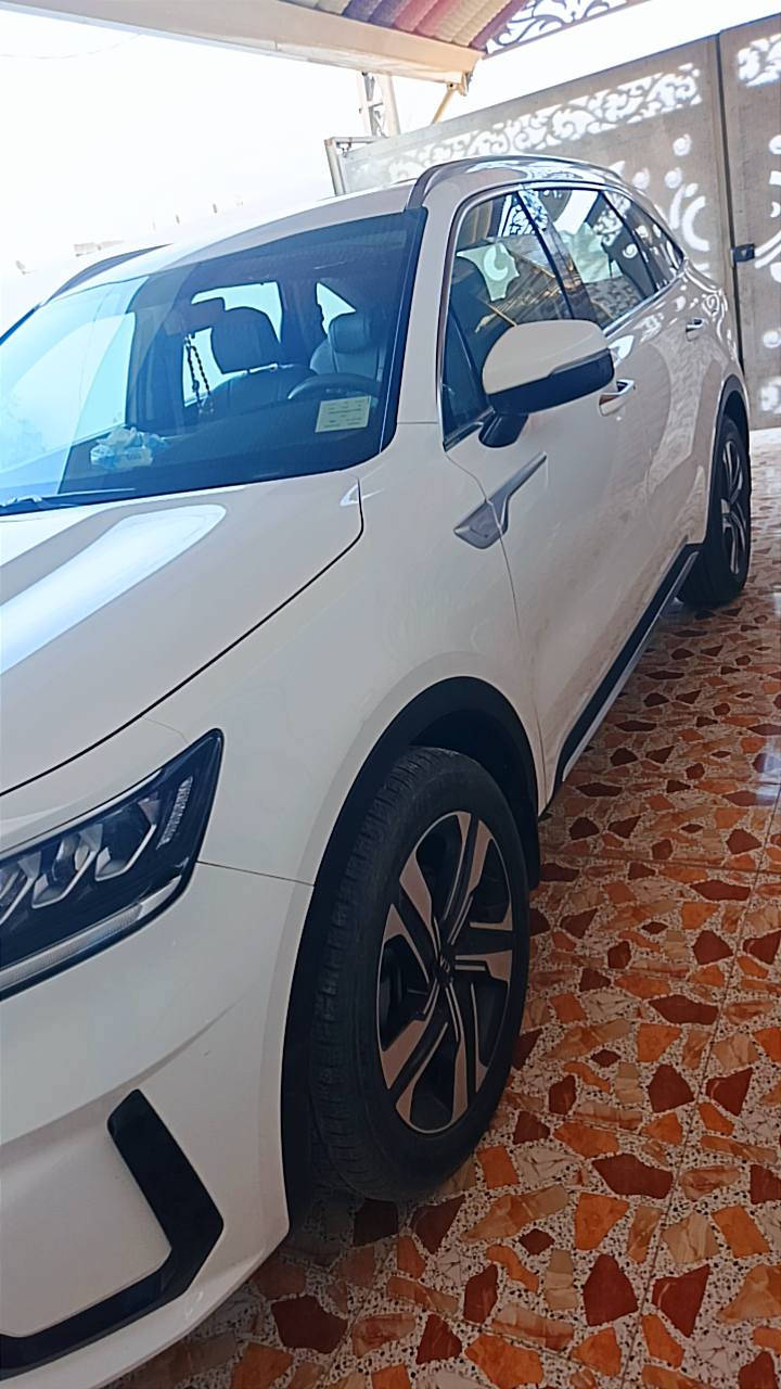 سلام عليكم سورنتو موديل 2021 وارد خليجي مكفوله كفاله عامه سونار موجود 
 للبيع بدون قطره صبغ  داخل السياره بل كامل جلد
 موصفات السياره 7راكب
 كامره خلفيه
 صندوق كهربائي
 تحكم على النحدرات
 مقاعد كهربائيه
 ستائر خلفيه
 تشغيل عن بعد
 فول مواصفات من عدى البنرامه 
ماشيه 70 الف حقيقي 
رقم بغداد خصوصي
رقم صاحب السياره ***********/*********** وبيهن واتساب السعر 27،000 دولار وبي مجال مكان الانبار الخالديه
