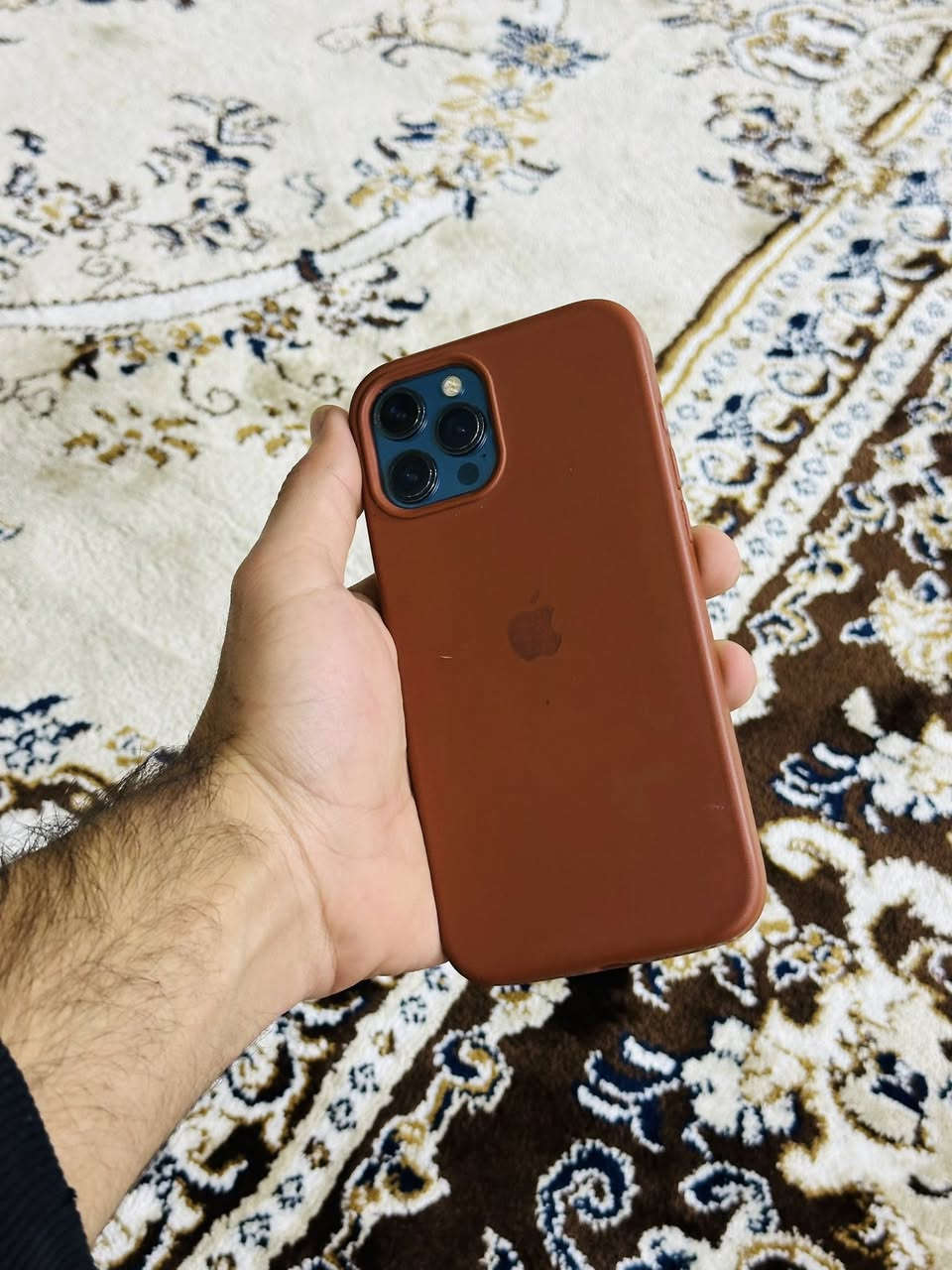 جهاز ١٢ برو ماكس دبل سيم ذاكره ١٢٨بطاريه ١٠٠ شاشه وبطاريه مبدل الجهاز للبيع مستعجل السعر ٢٥٠ العنوان موصل الأيمن ***********
