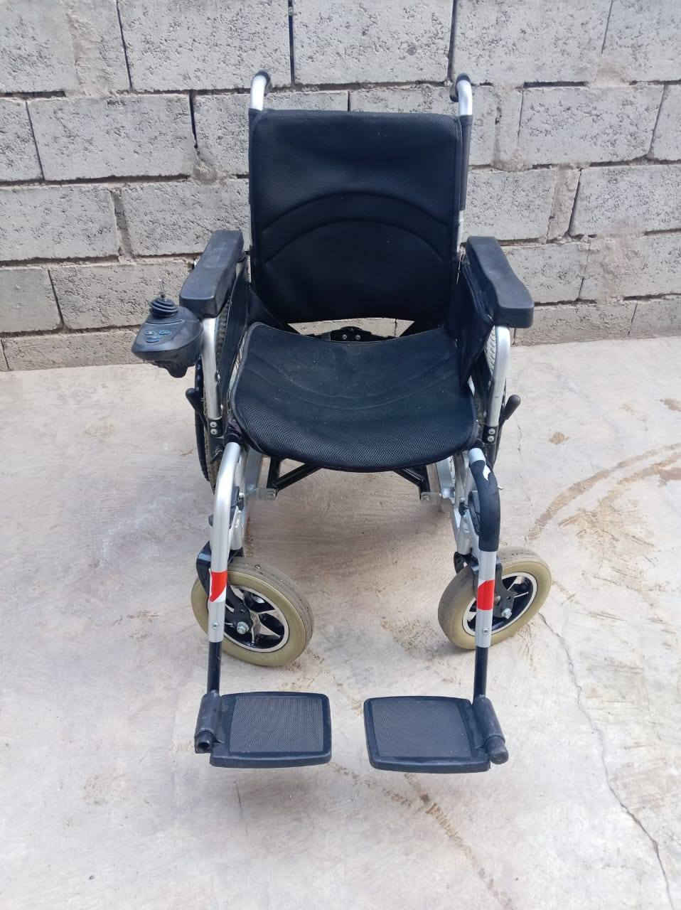 من الخاص

السلام عليكم كرسي كهربائي متحرك (مال معاقين)  مستعمل نظيف كلش شرط تشتغل و اي عيب مابيه من الكهربائيات بس تحتاج باتري و شاحنه و احد الإطارات يمكن مبنجر مكان واحد حزيران قرب جملة ليث الأولى

السعر 250 الف وبيه مجال للاستفسار أكثر 
***********
