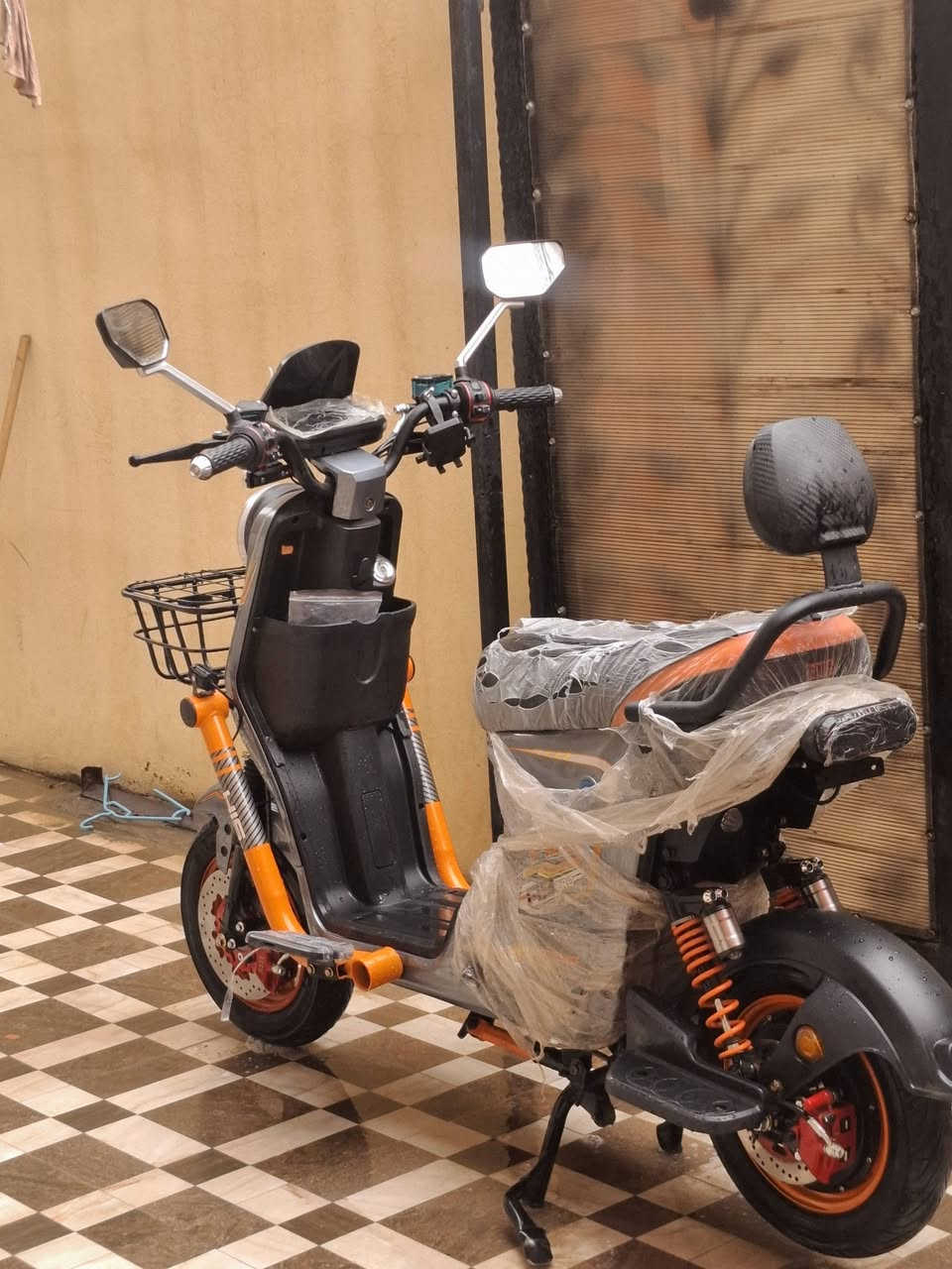 دراجه شحن للبيع مابي عيب سعر 400للتواصل ***********
