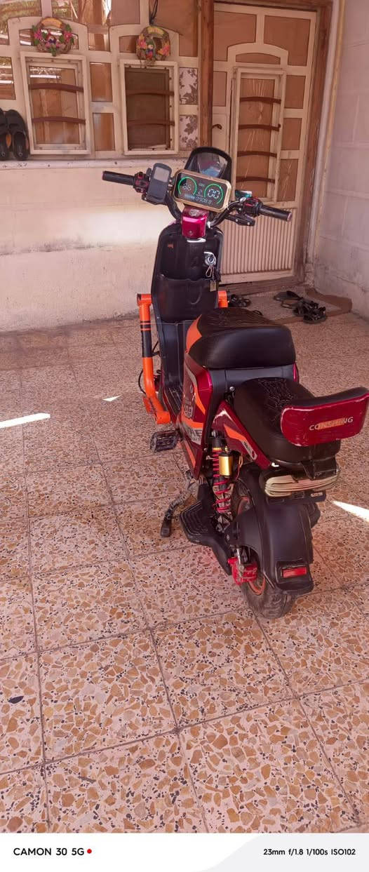 سلام عليكم 

دراجة x900

حبيبي من النهاية دراجة مكفولة نضيفة كل المواصفات الي تريده موجودة بصمة مثبت سرعه اشاير وغيرها 

السعر/400       وبيها مجال

للاستفسار/***********

ملاحظه/عندي ضرف واريد ابيعها مستعجل
