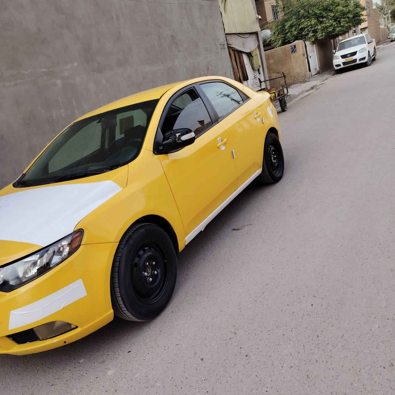 السلام عليكم
فورتي موديل 2010
وراد امريكي حادثه جنطه
محرك 2000 دوش المرغوب
ولاتبخير لاتنقيص كير محرك مكفولات تخم تاير صدر امامي خلفي كله جديد تبريد ثلج السياره رقم بغداد ومكاني بغداد هيئه غرامات مصفره السعر مناسب  79 وبيه مجال لشراي يتصل ***********
