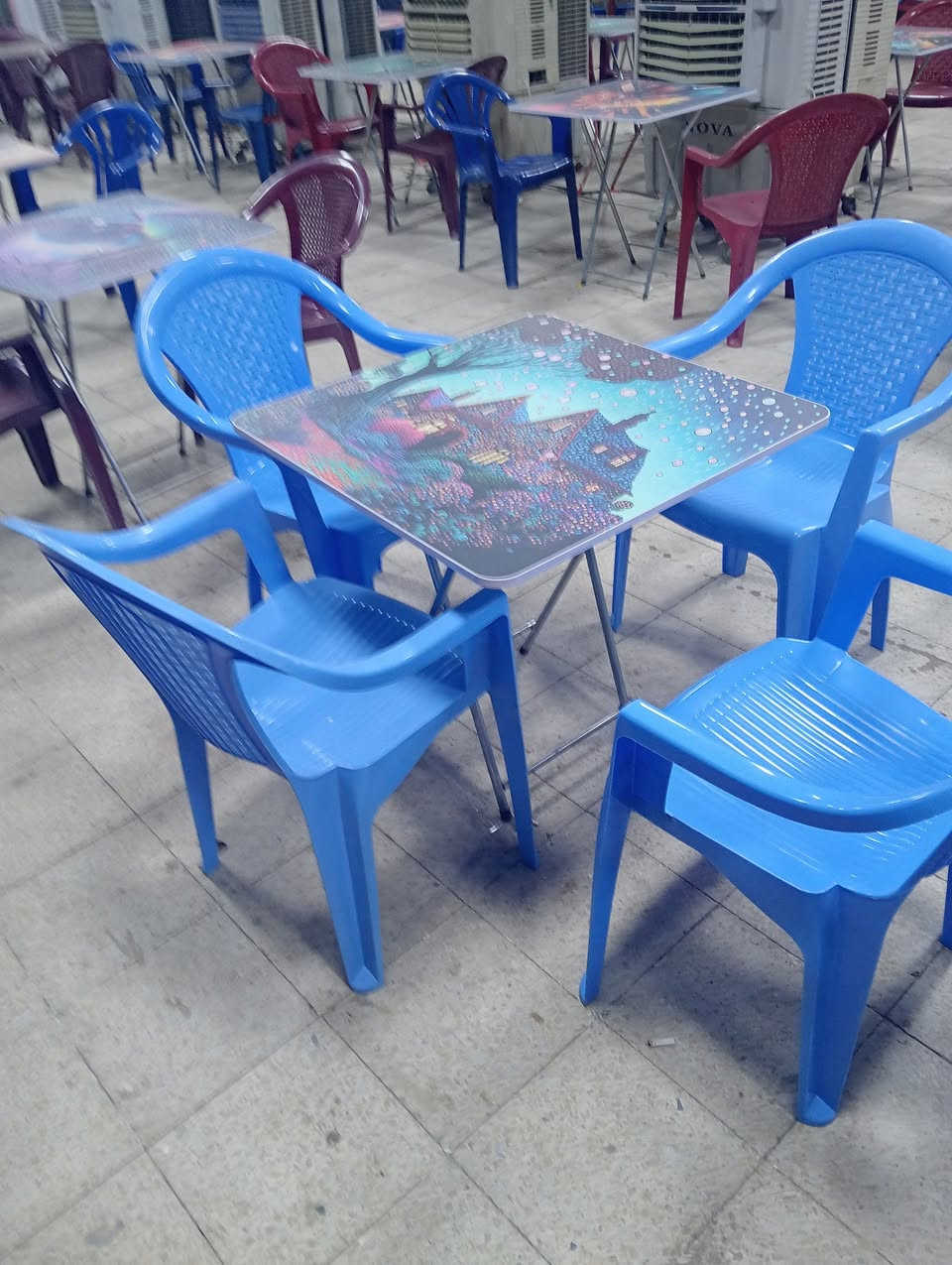 40 كونفيرة شغالة 
سعر المفرد 70 الف 
سعر الجملة 60 الف

40 كرسي جديد غير مستعمل سعر الواحد 4 آلاف 

10 ميوزة جدد غير مستعملة سعر الواحد 7 آلاف 

بغداد سبع ابكار 
كلية التربية الاساسية 
***********
