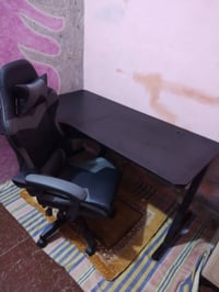 ميز + كرسي مع ملحقات السلام عليكم ميز كيمنك اشتريته ب 140 الف كرسي كيم...